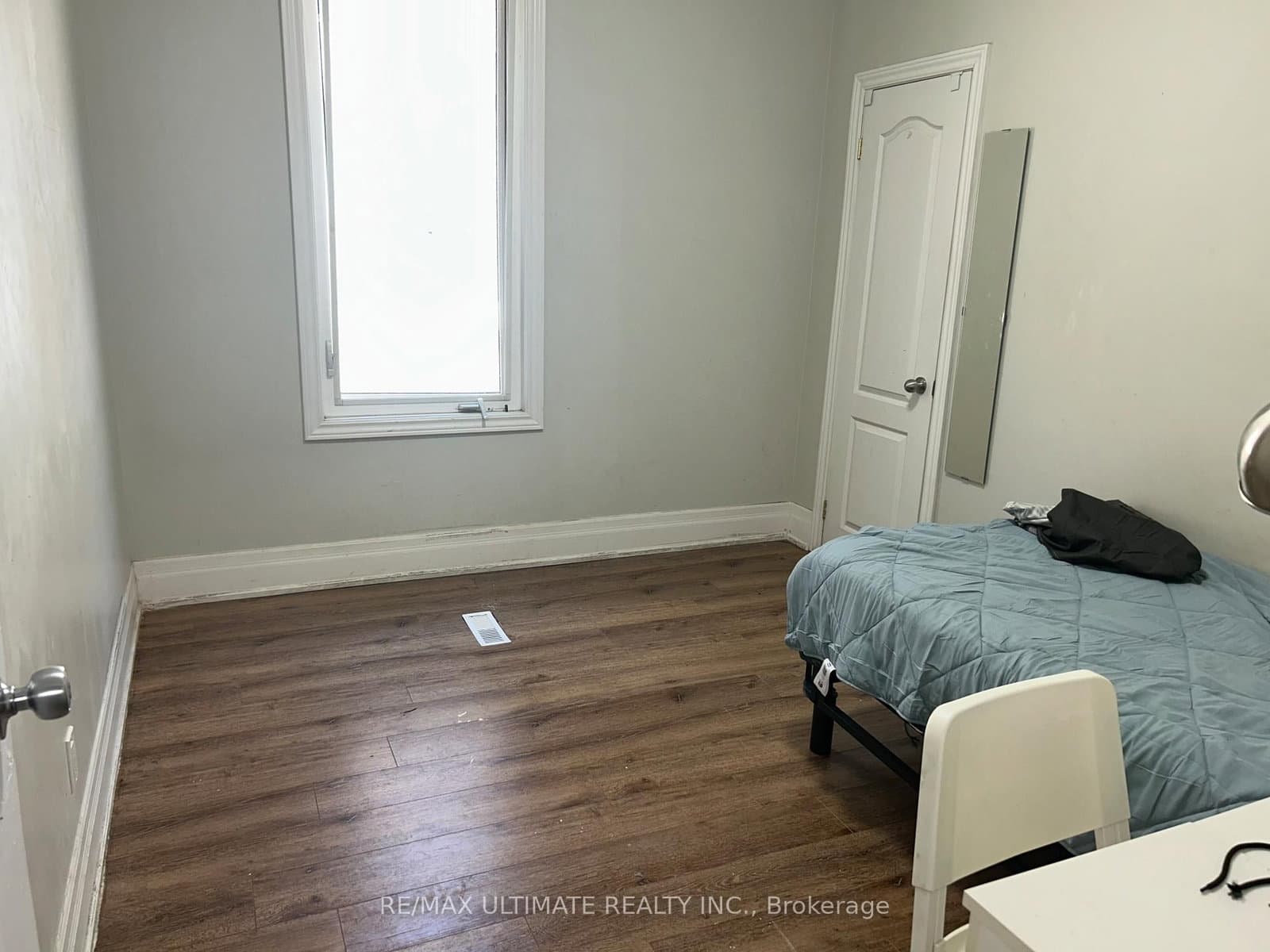 120 Lansdowne Avenue, Unit 2nd Floor - Image 5