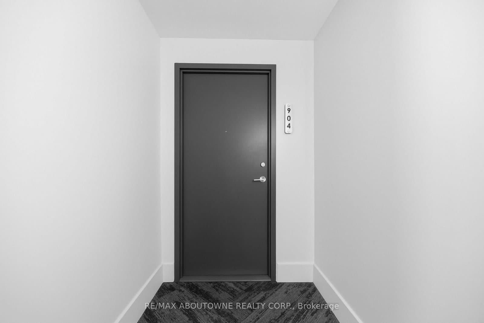 11 Superior Avenue, Unit 904 - Image 5
