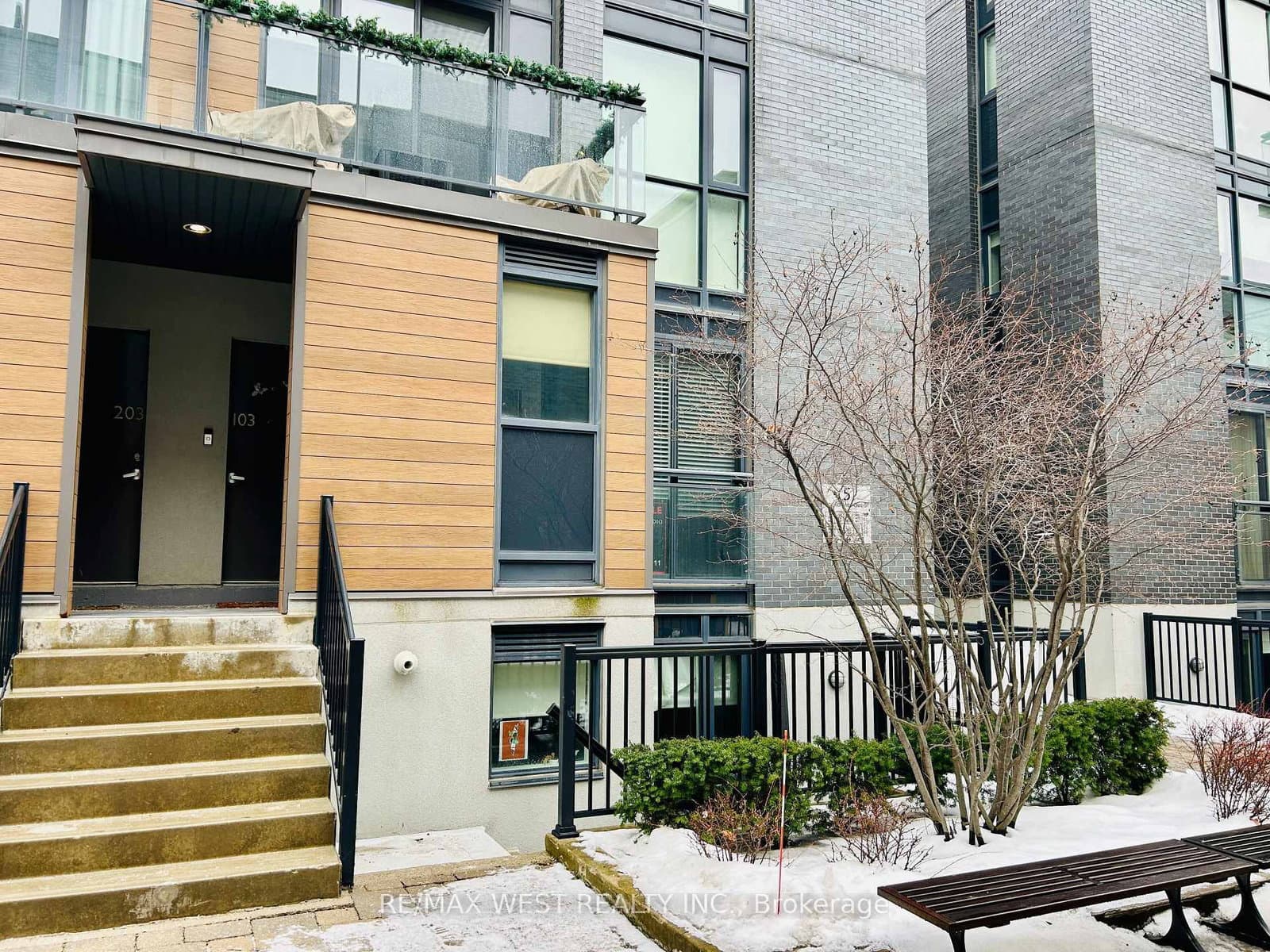 5 Sousa Mendes Street, Unit 102 - Image 1