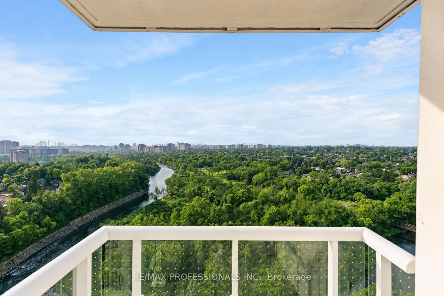 10 Wilby Crescent, Unit 1603 - Image 1