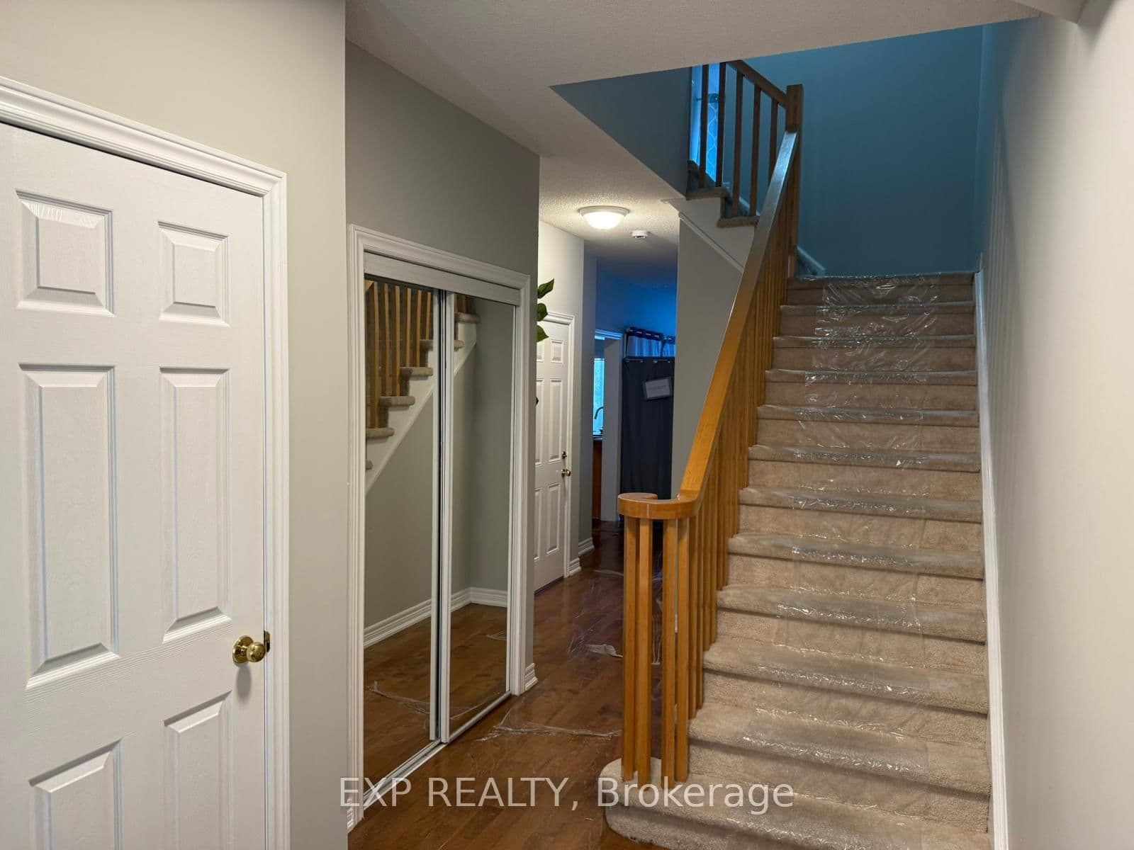 5066 Mercer Common - Image 2