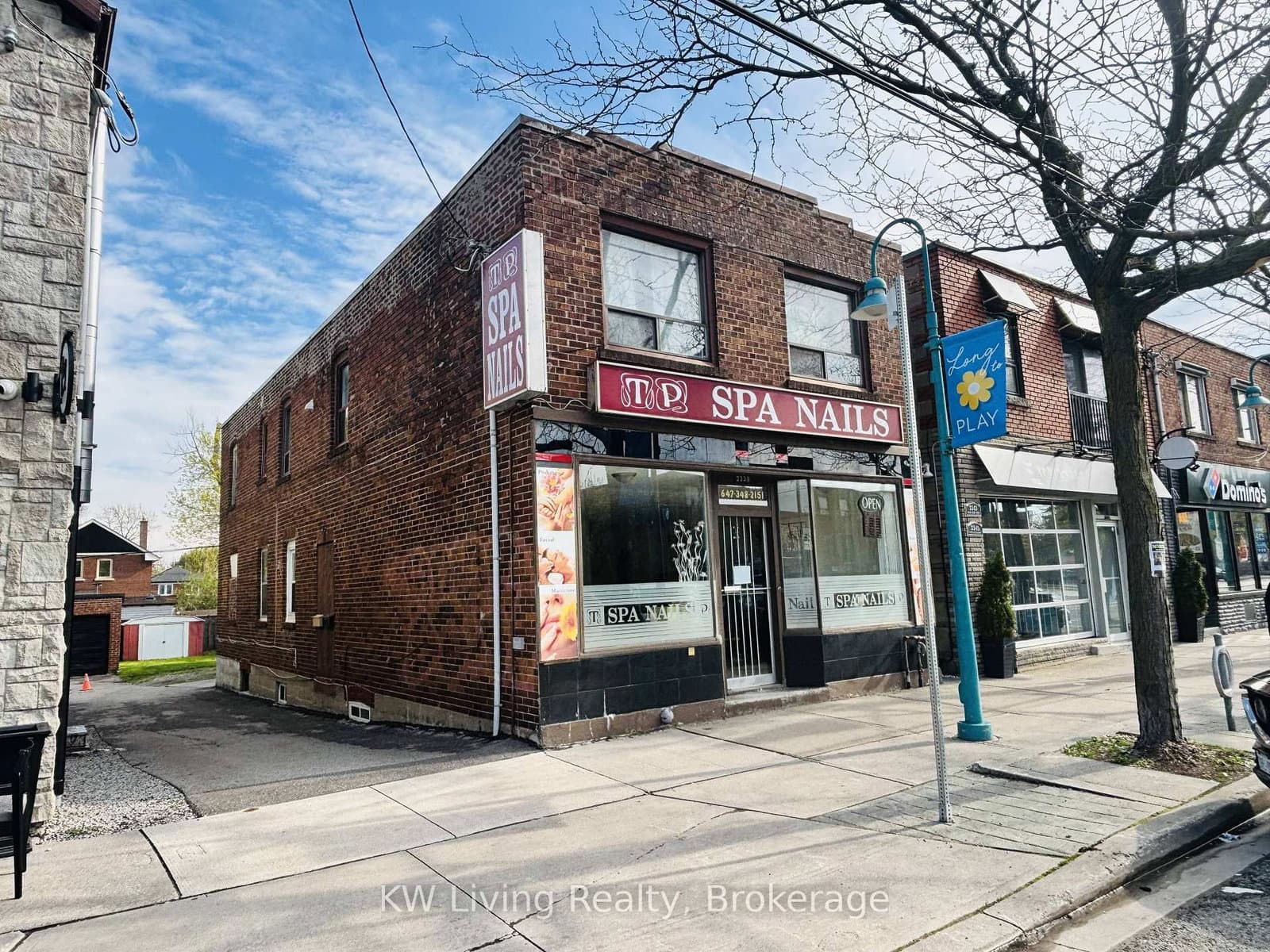 3339 Lake Shore Boulevard W - Image 2
