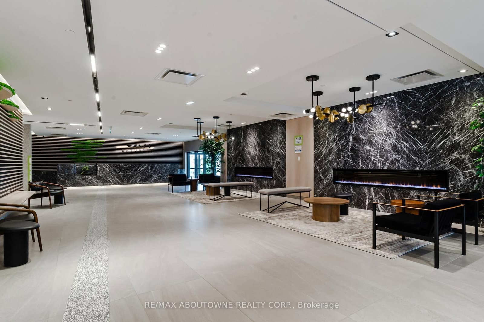 50 George Butchart Drive, Unit 814 - Image 3