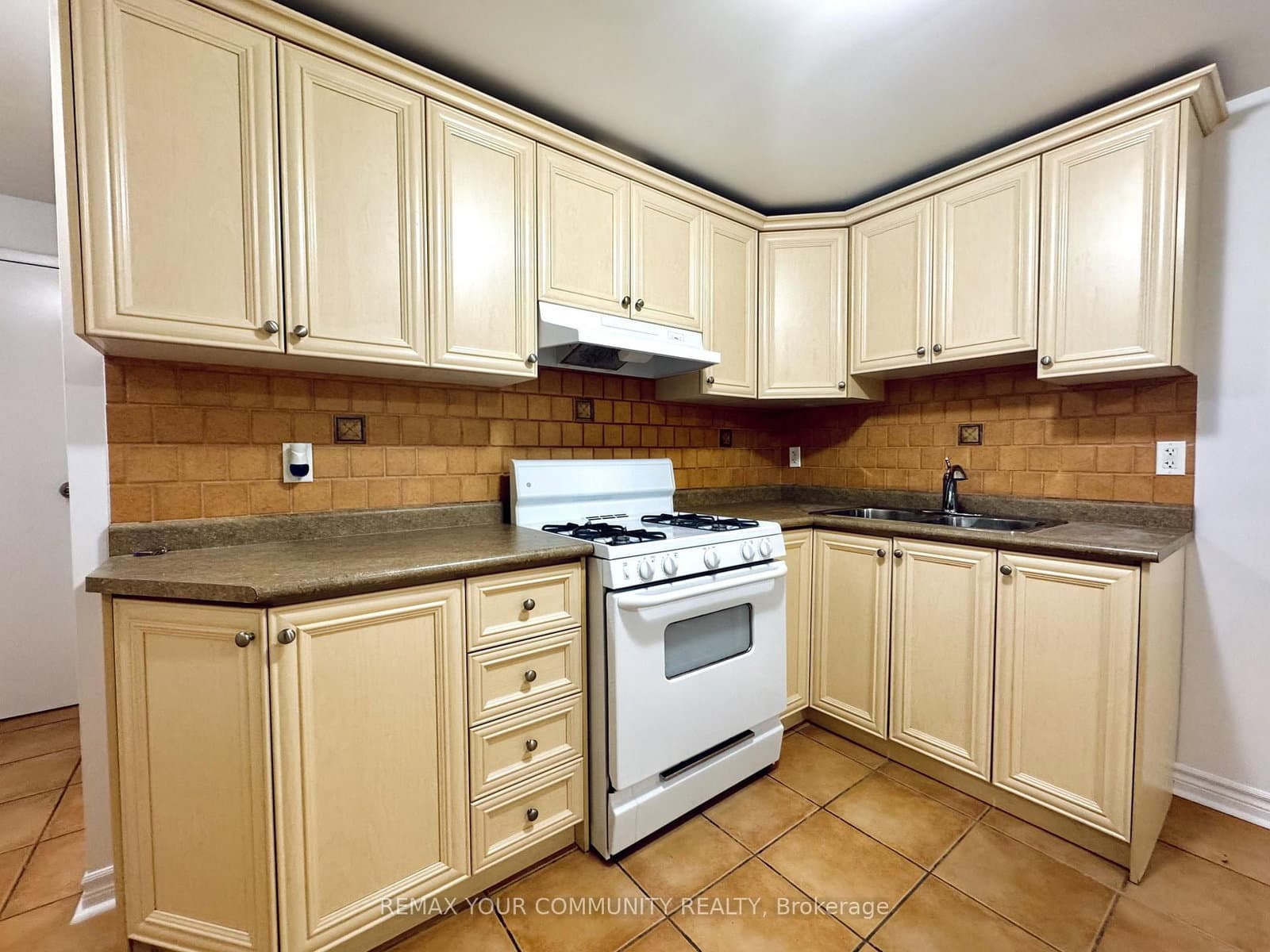 2417 DUNDAS Street W, Unit B1 - Image 4
