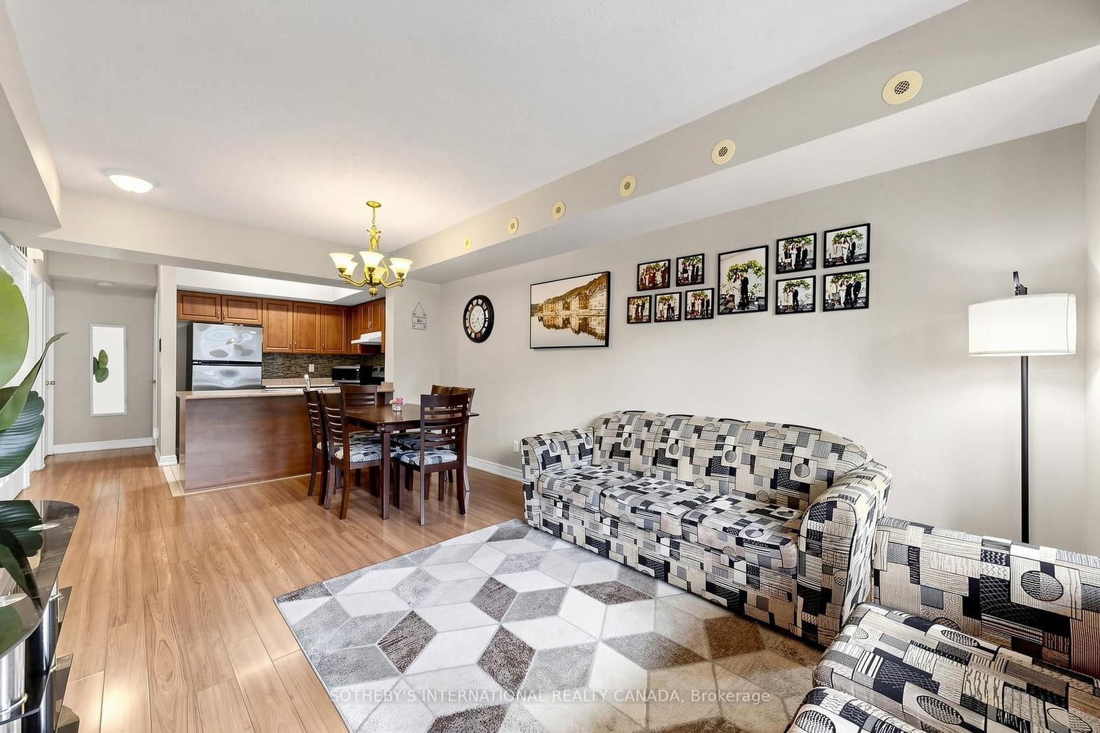 3035 Finch Avenue W, Unit 2012 - Image 4