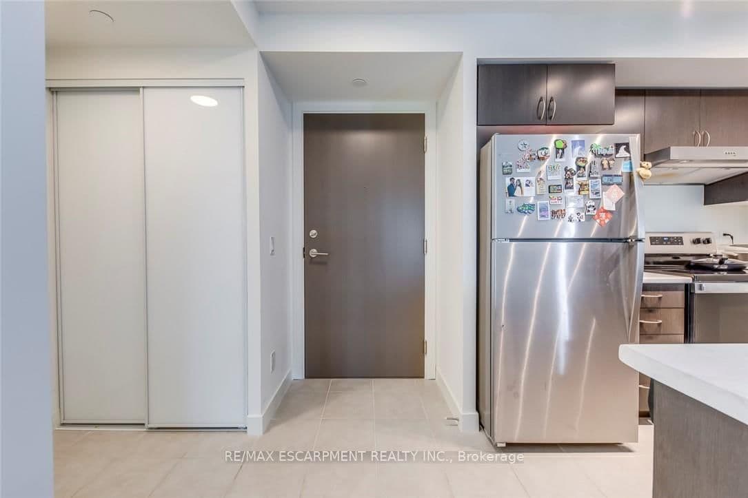 10 Wilby Crescent, Unit 309 - Image 5