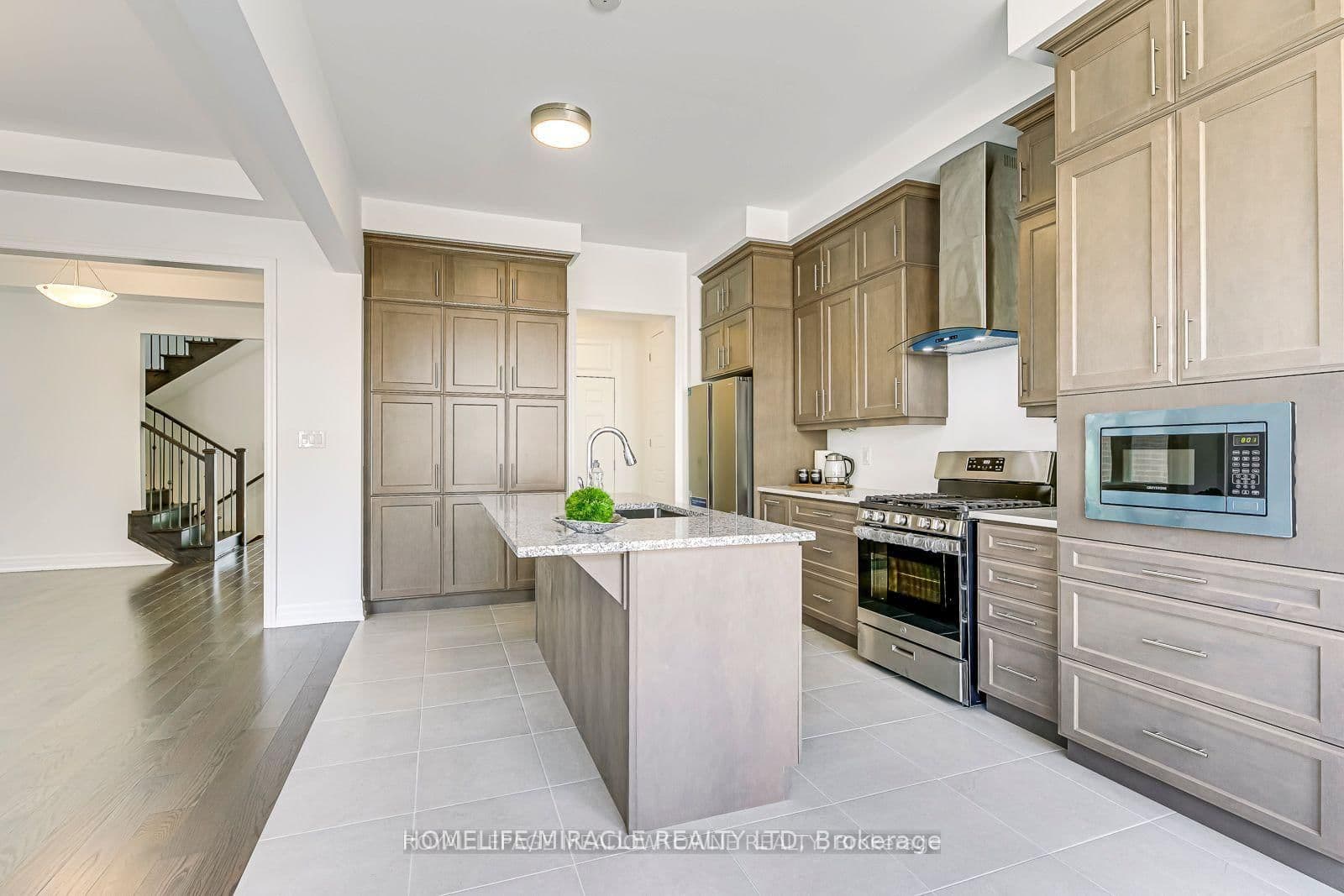 3133 Moss Gardens - Image 4