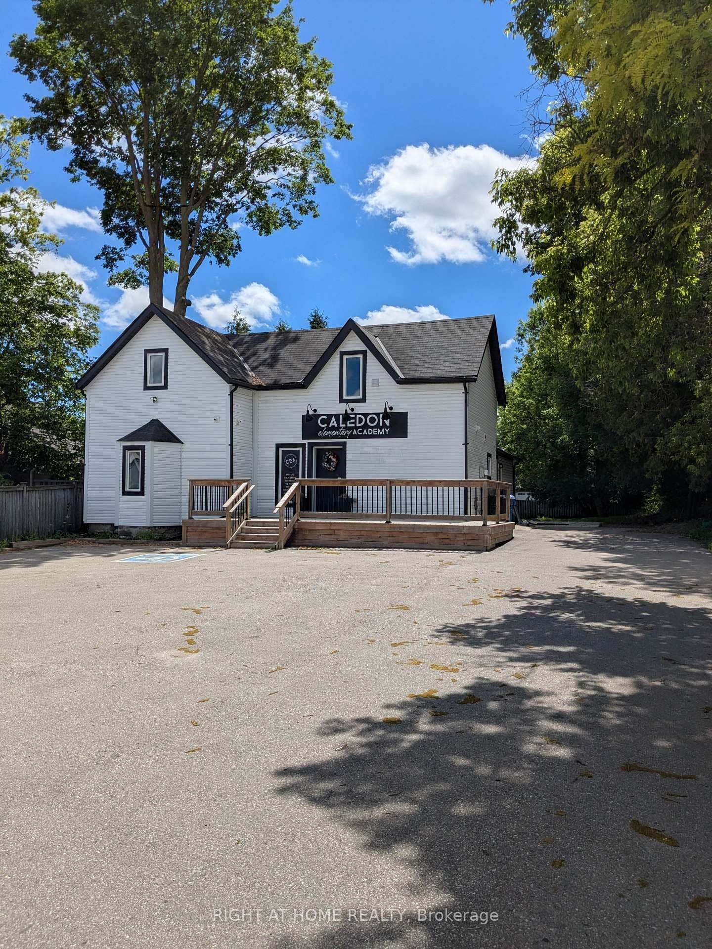 15964 Airport Road N - Image 1