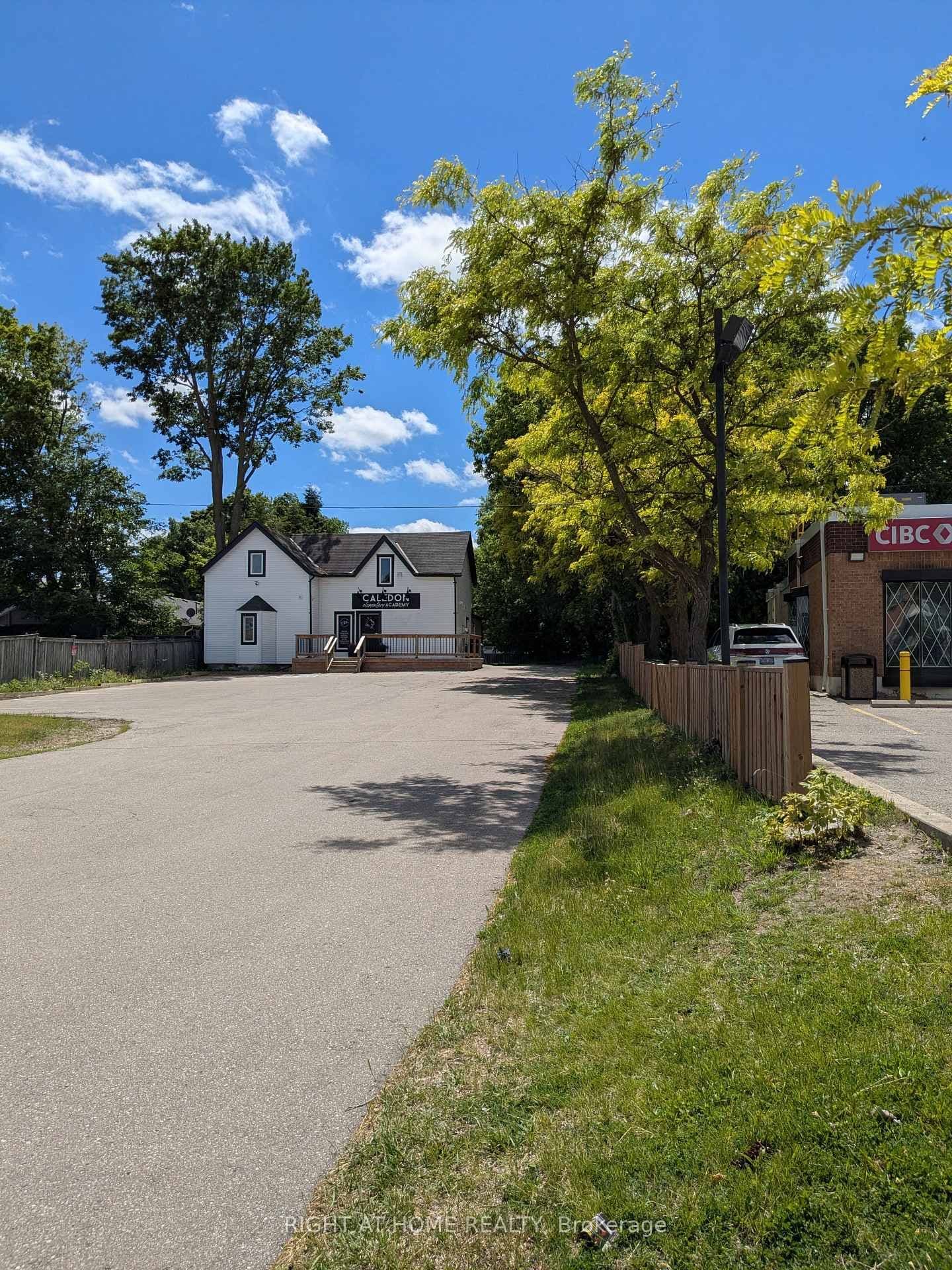 15964 Airport Road N - Image 3