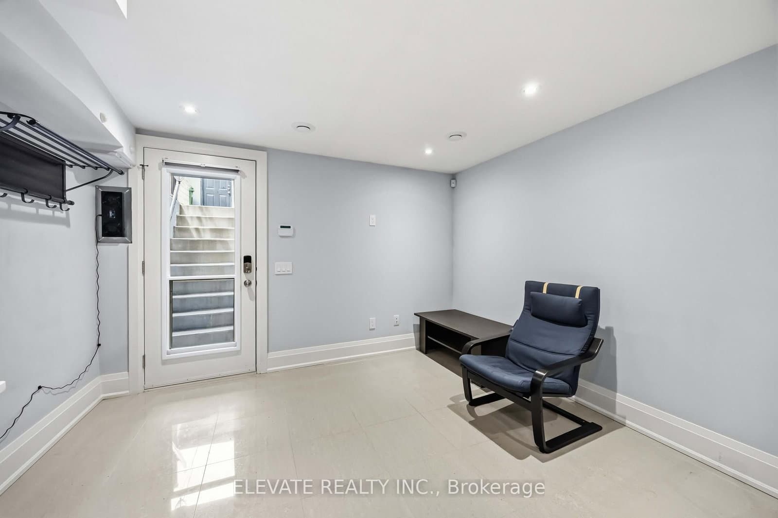 220 Gilbert Avenue, Unit Basement - Image 4
