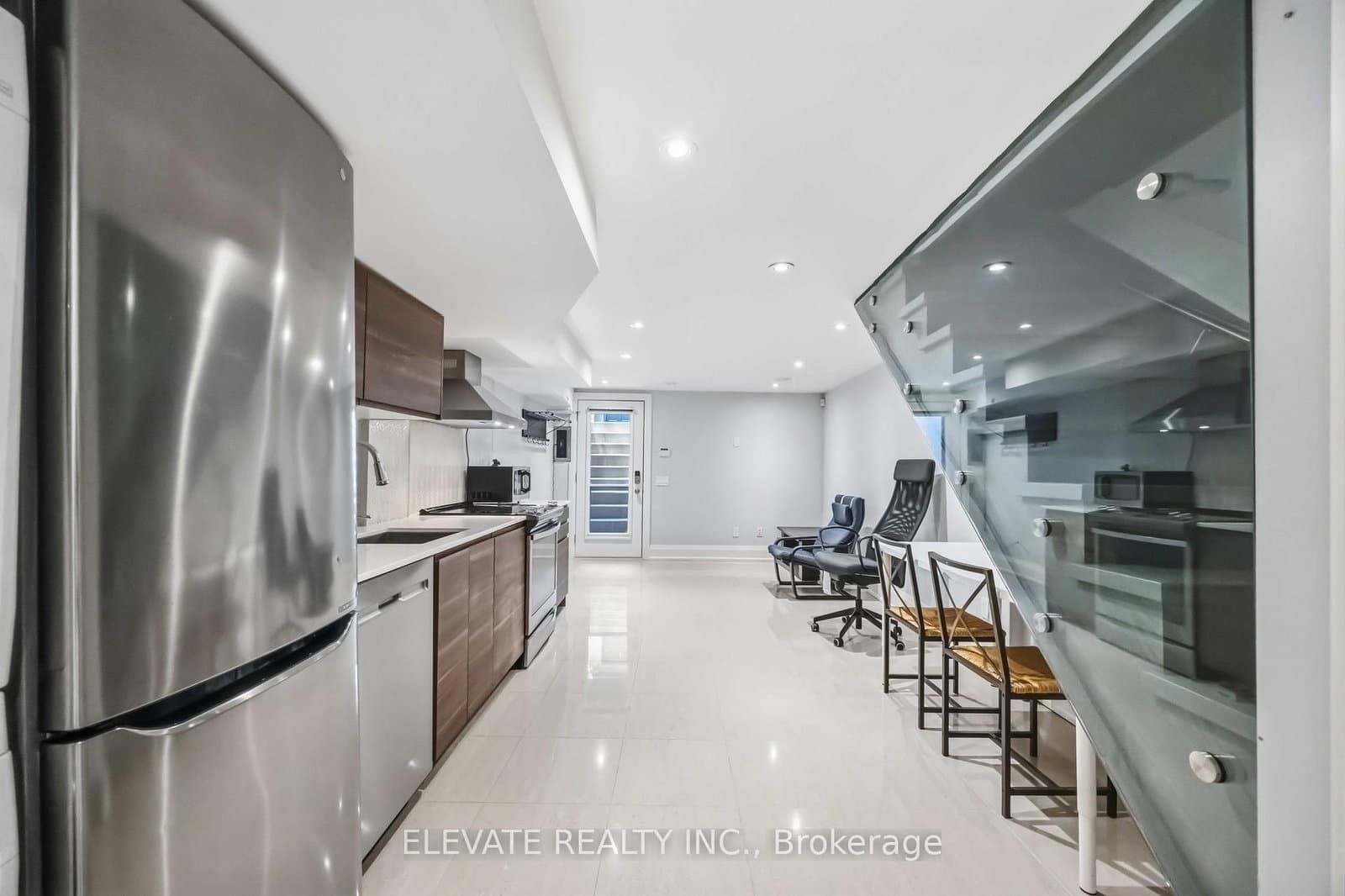 220 Gilbert Avenue, Unit Basement - Image 5