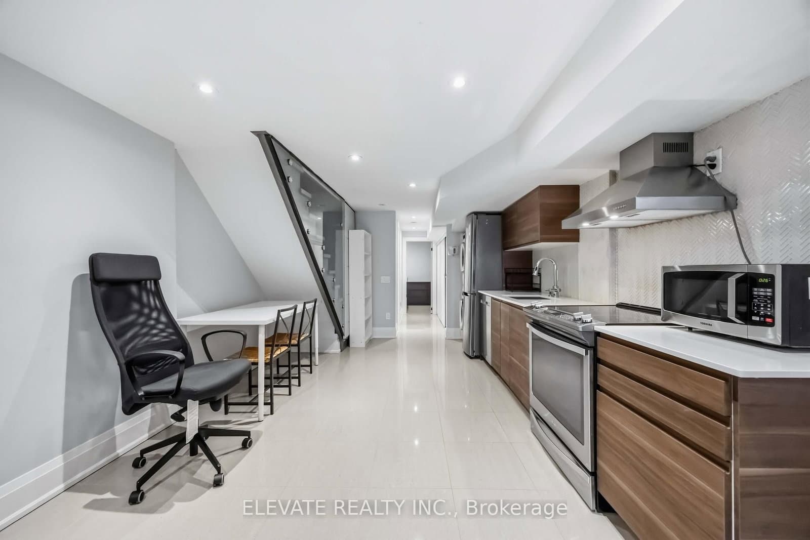 220 Gilbert Avenue, Unit Basement - Image 6