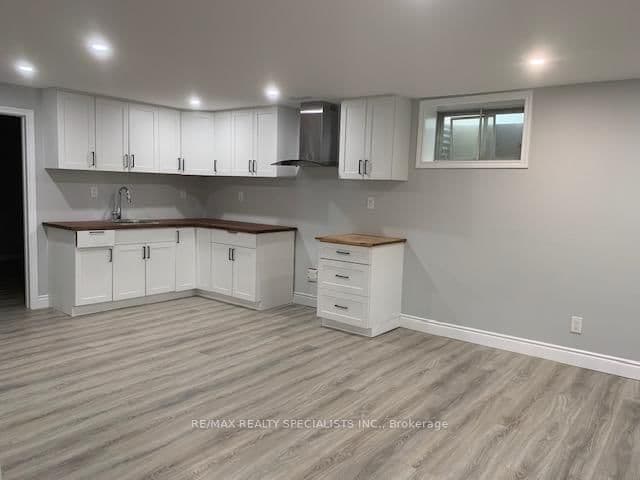 378 Torrance Street, Unit Bsmt - Image 6
