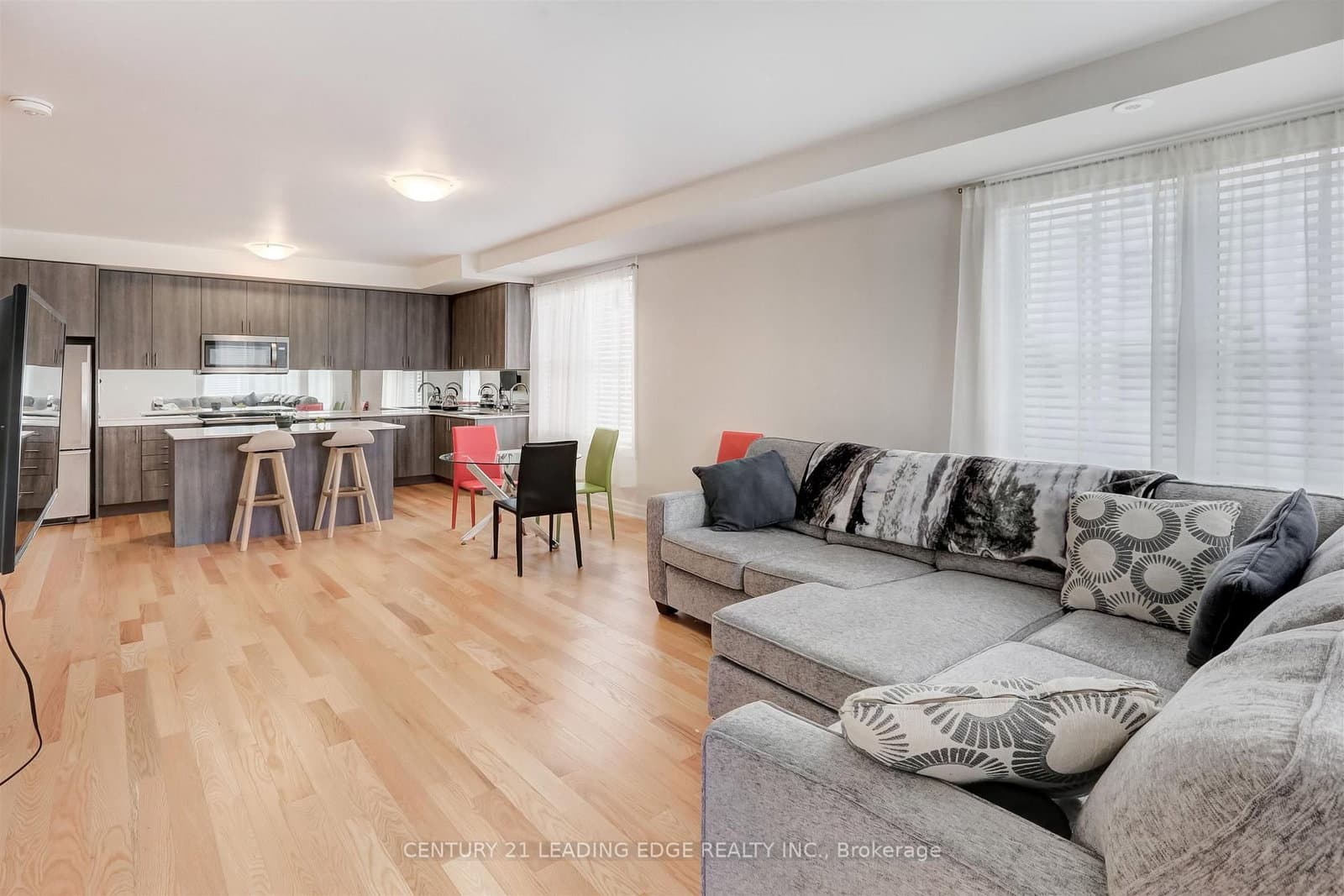 1180 Cawthra Road, Unit 106 - Image 2
