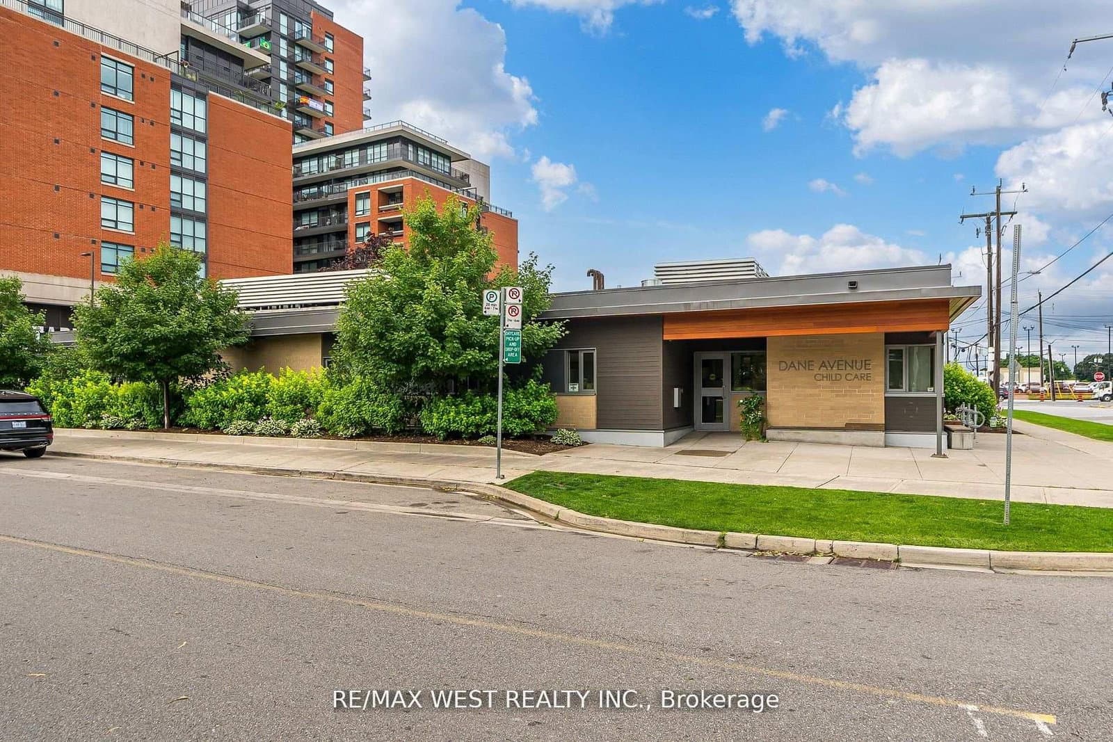 830 Lawrence Avenue, Unit 803 - Image 3