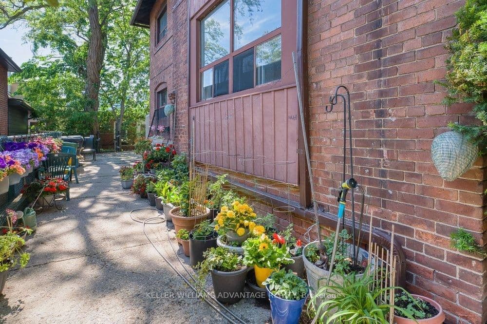 24 Indian Road Crescent - Image 4