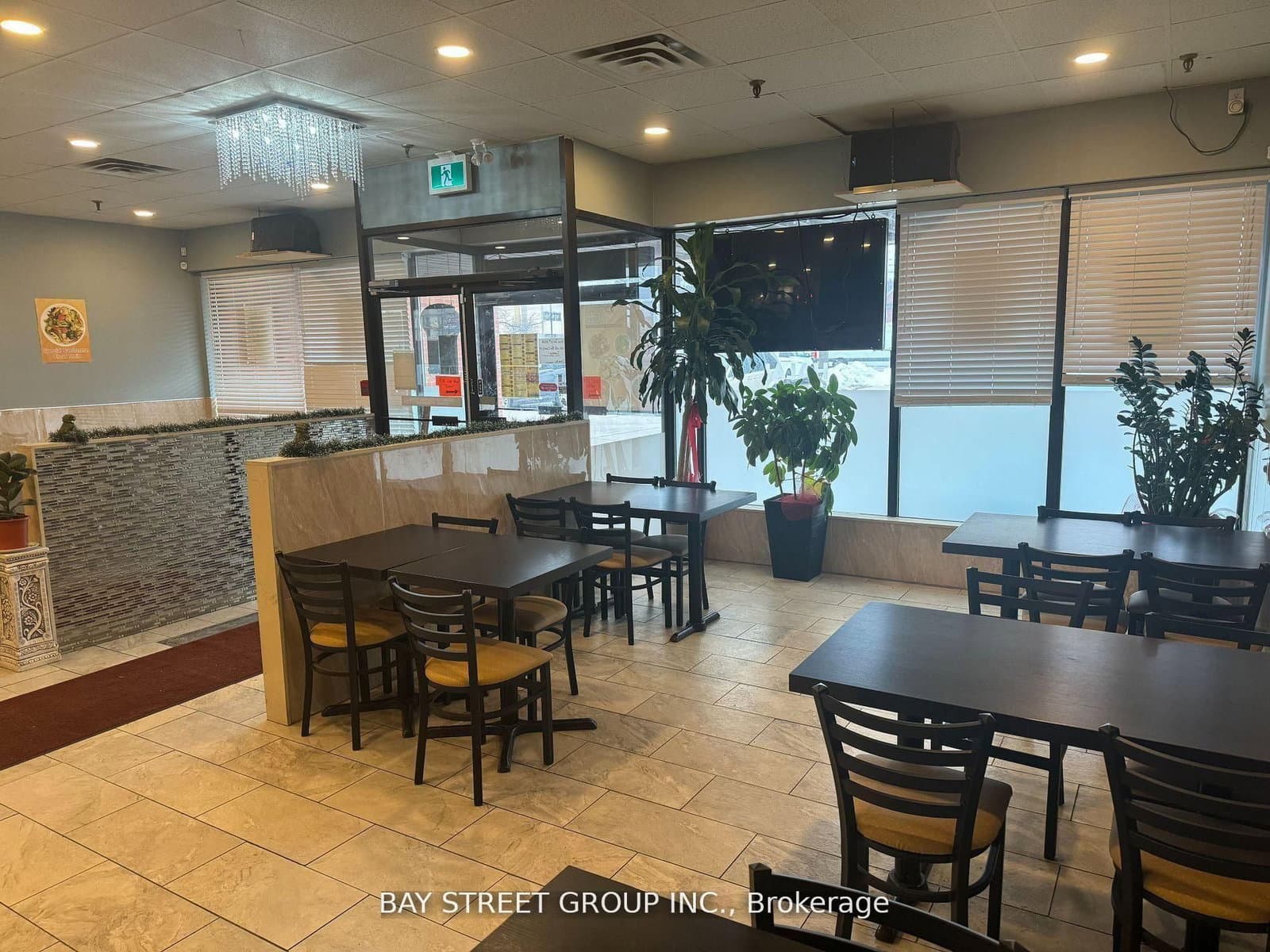 16 Kennedy Road S - Image 3
