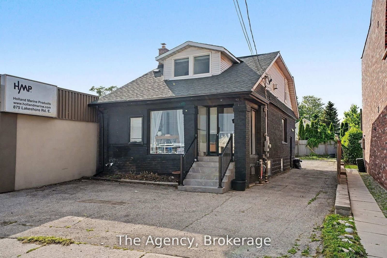 881 Lakeshore Road E - Image 2