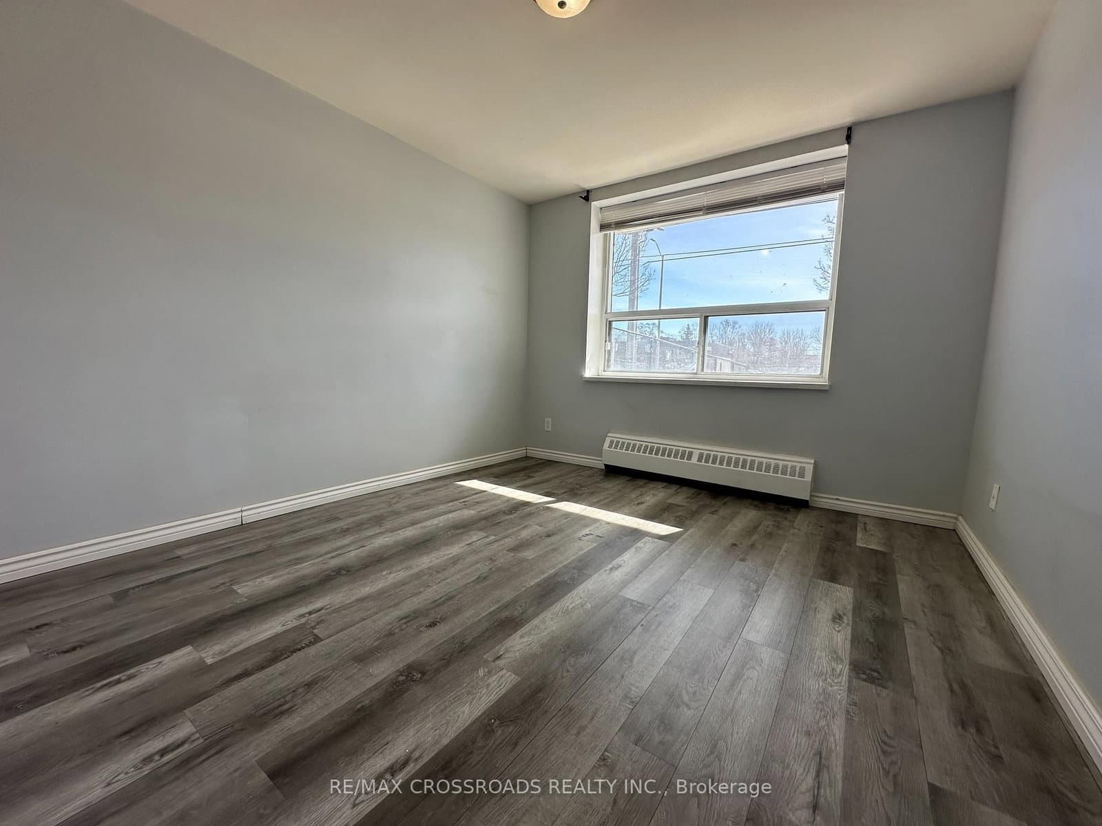 363 Lakeshore Road E, Unit 102 - Image 6