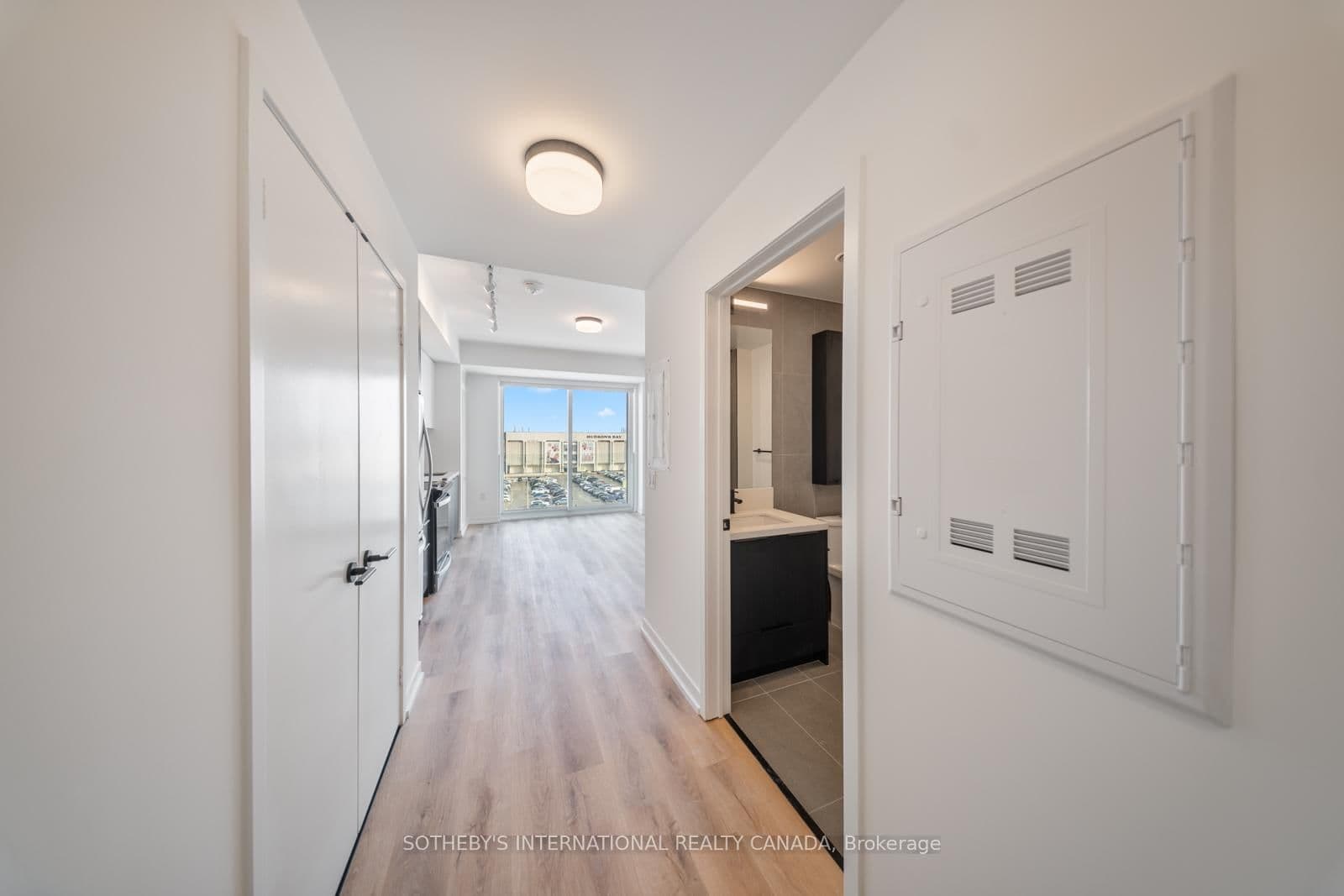 5 York Garden Way, Unit 703 - Image 3