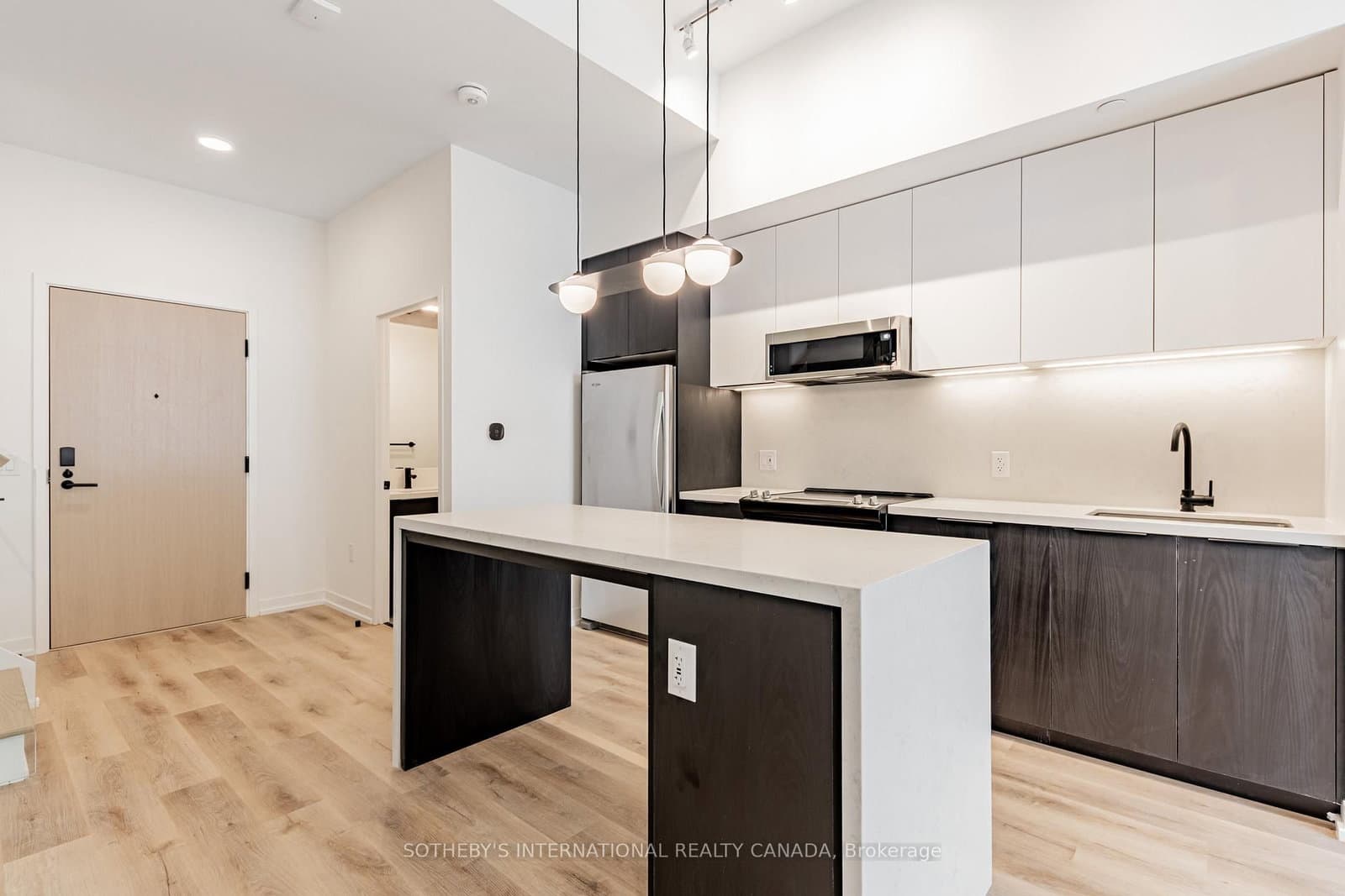 5 York Garden Way, Unit TH#101 - Image 3