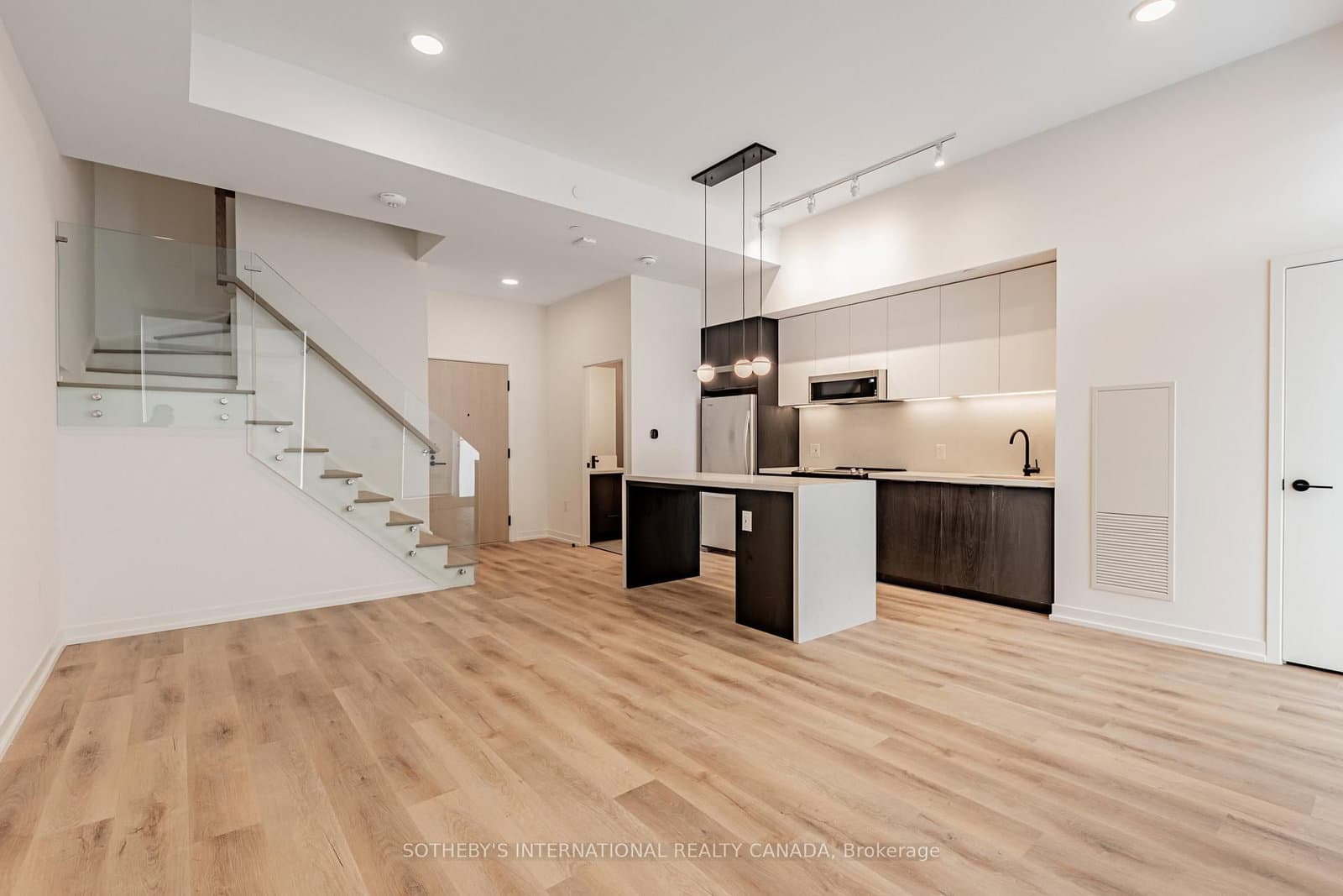 5 York Garden Way, Unit TH#101 - Image 5