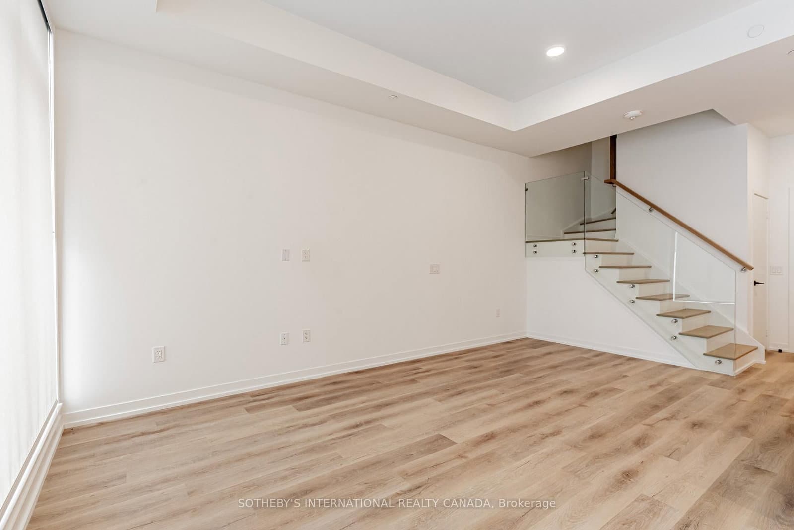 5 York Garden Way, Unit TH#101 - Image 6