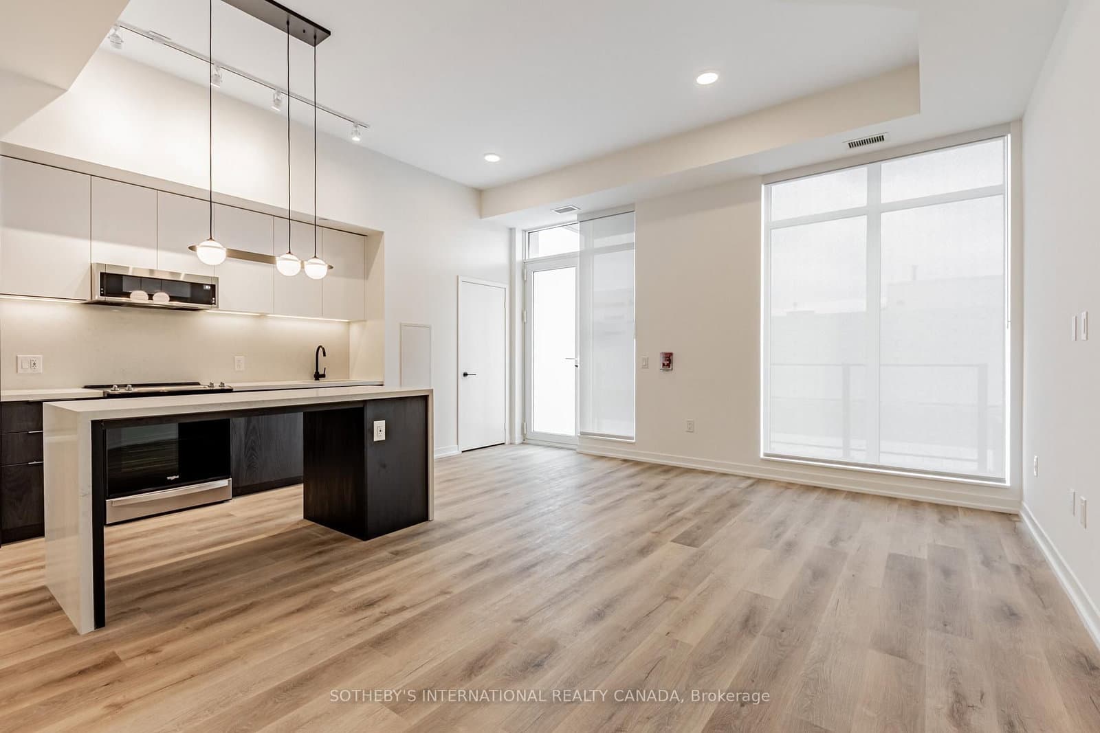5 York Garden Way, Unit TH104 - Image 2
