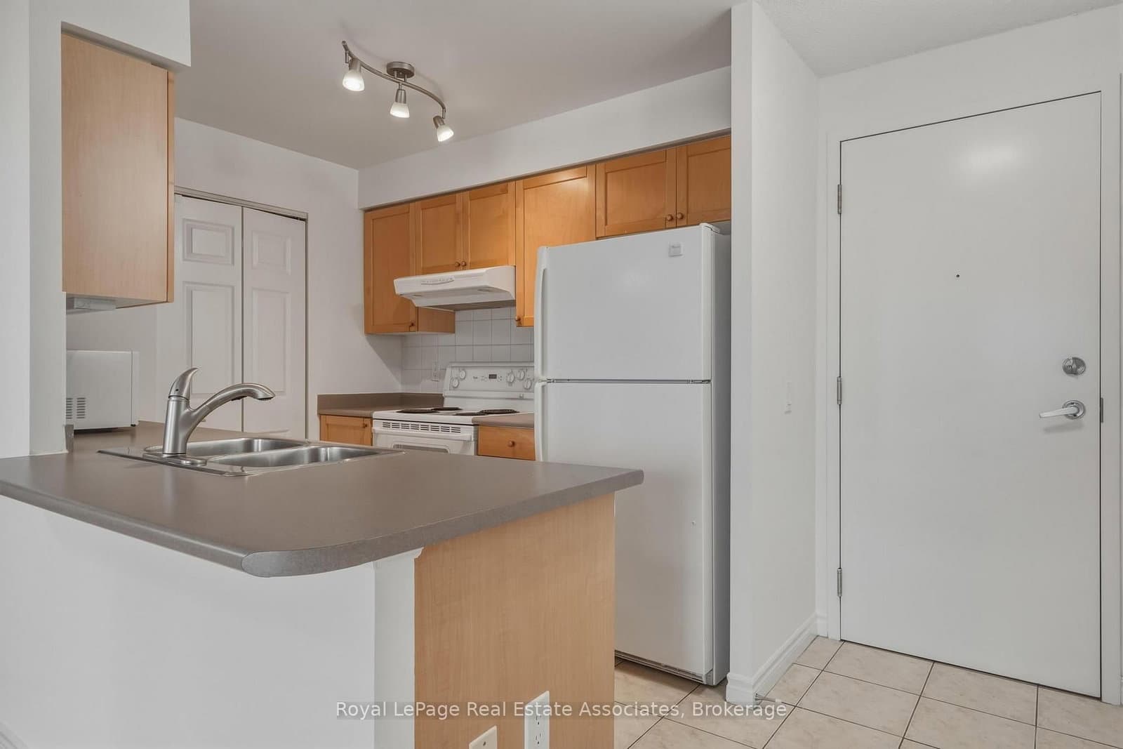 55 Strathaven Drive, Unit 1202 - Image 2