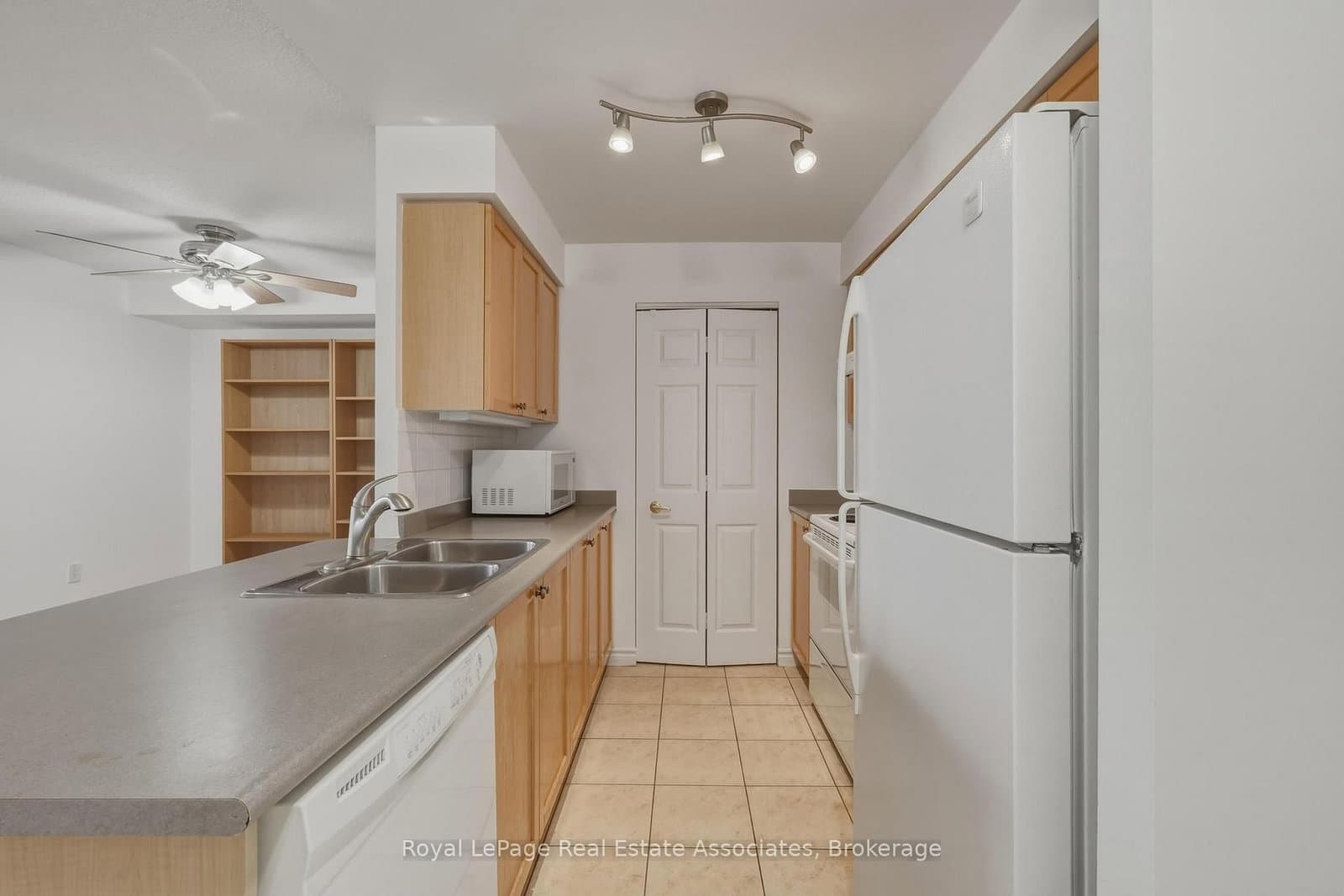 55 Strathaven Drive, Unit 1202 - Image 4