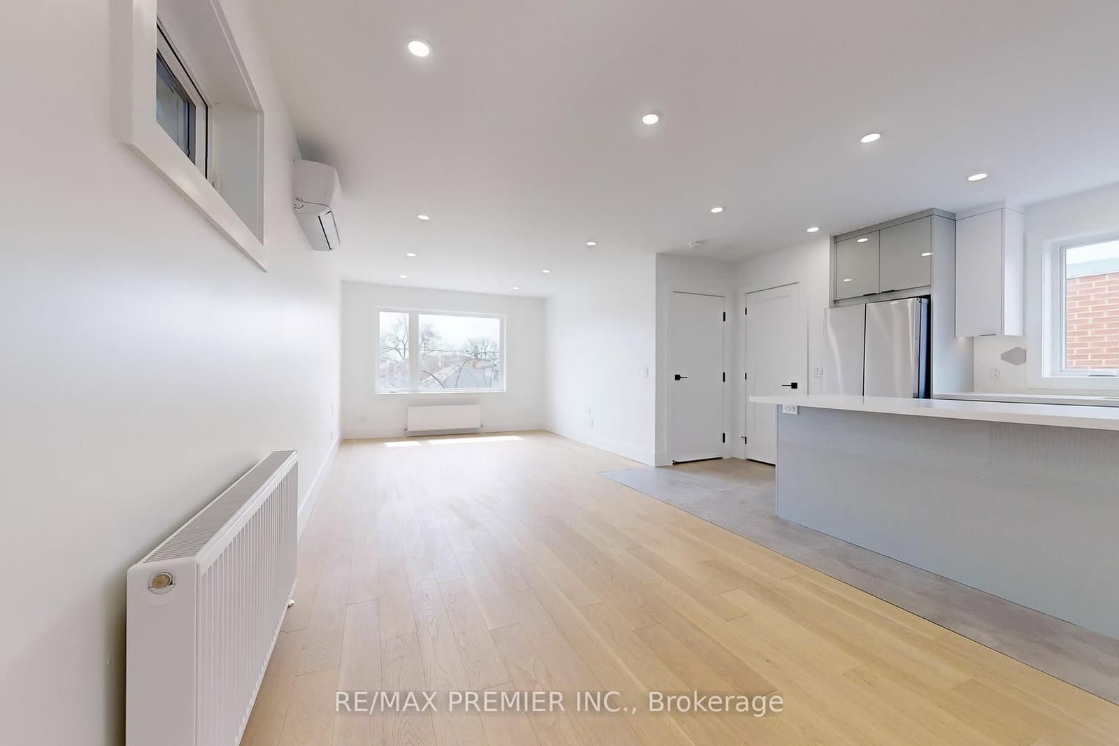 148 Lambton Avenue, Unit 2 (Upper) - Image 1