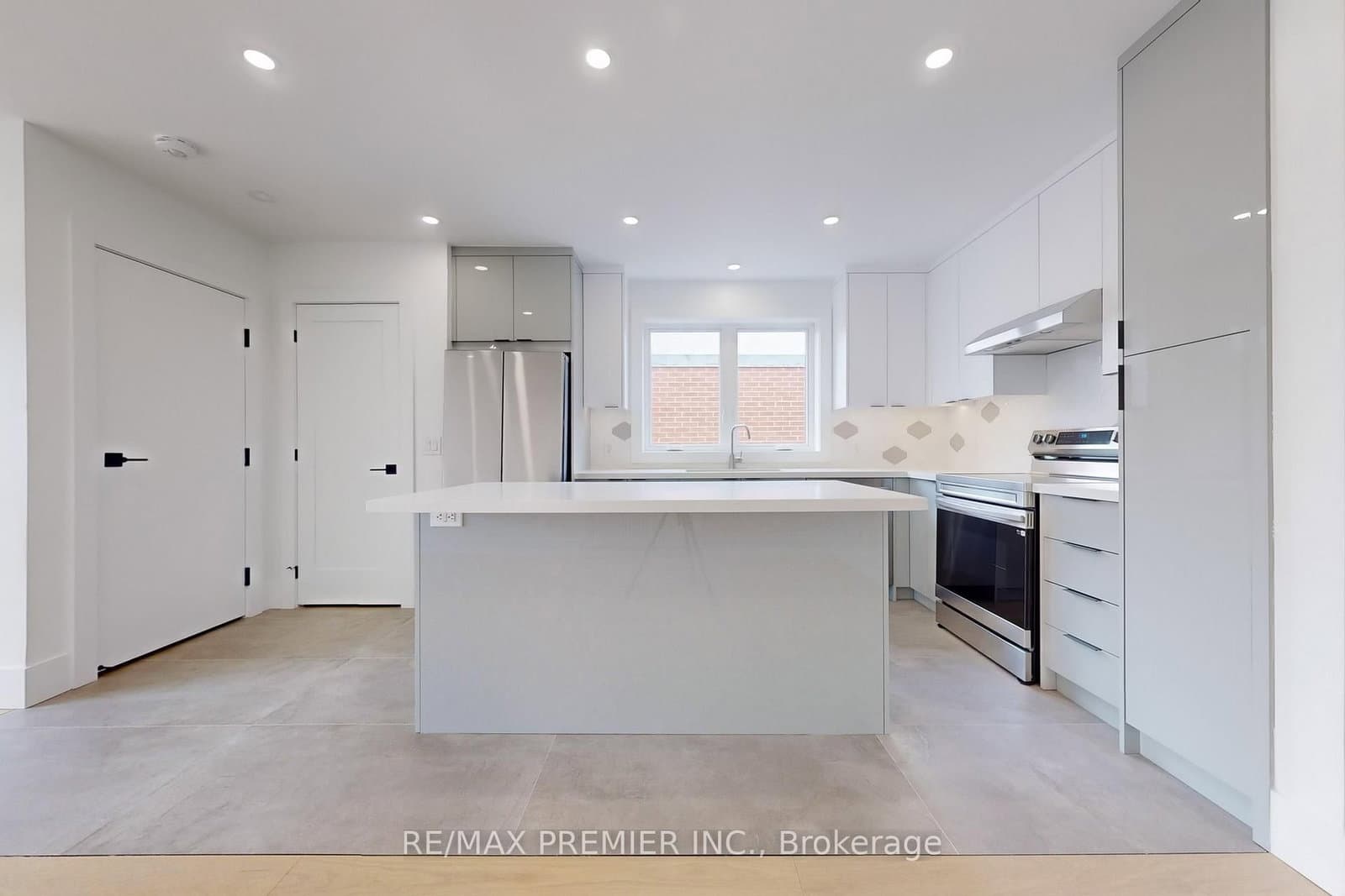 148 Lambton Avenue, Unit 2 (Upper) - Image 6