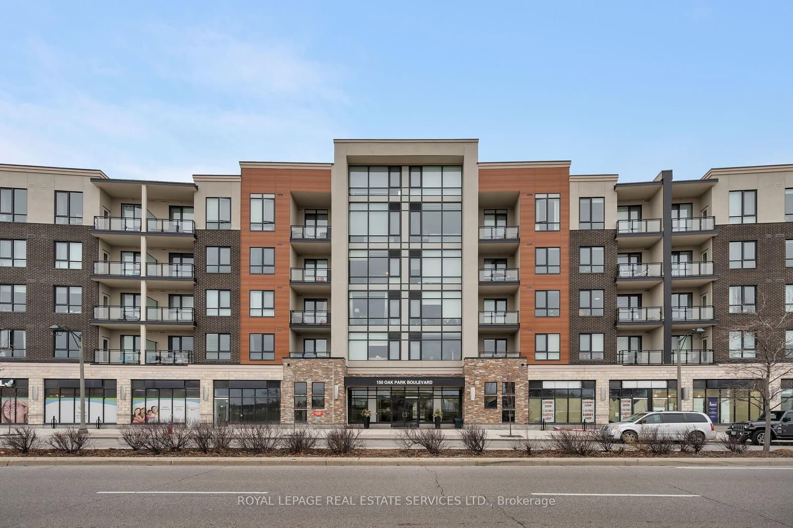 150 Oak Park Boulevard, Unit 420