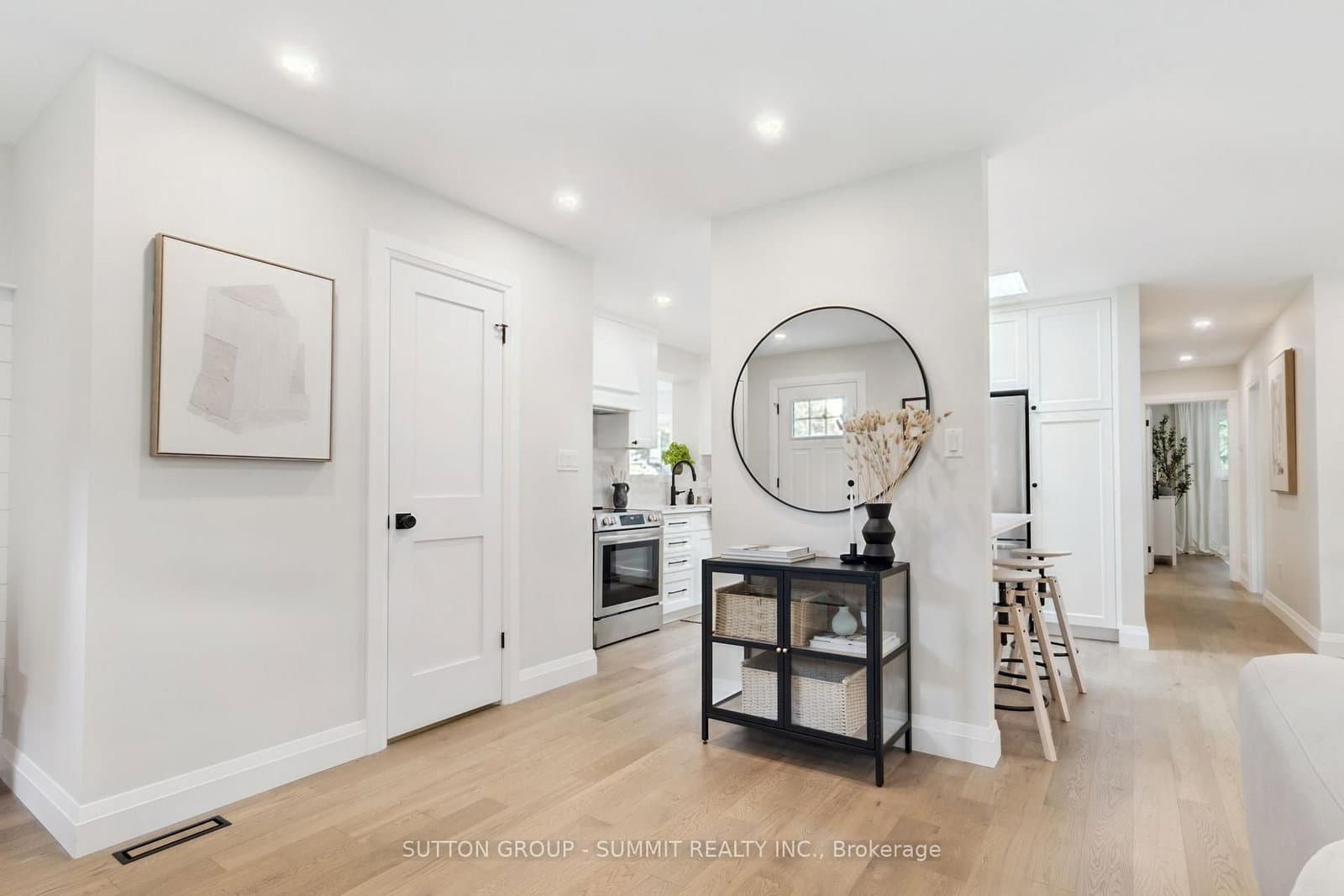 1414 Dewbourne Crescent - Image 5