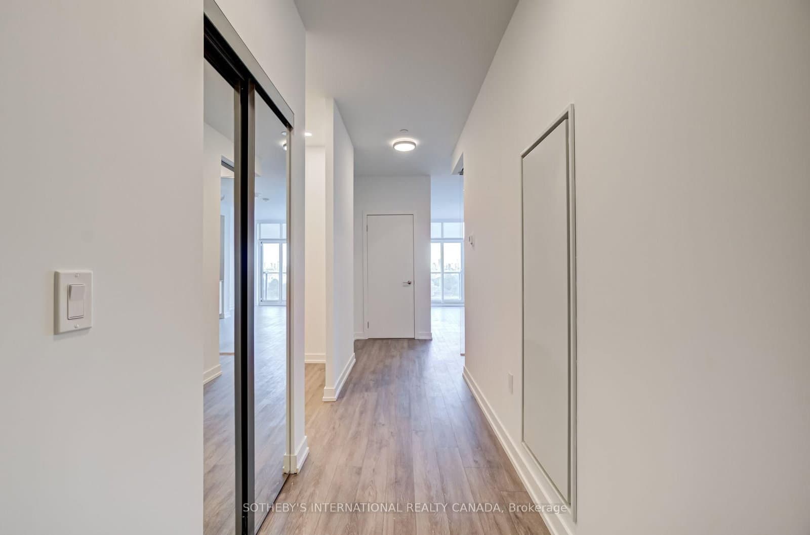 1195 The Queensway Avenue, Unit 803 - Image 4