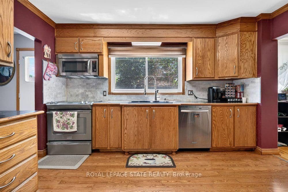 2440 Cyprus Avenue - Image 5