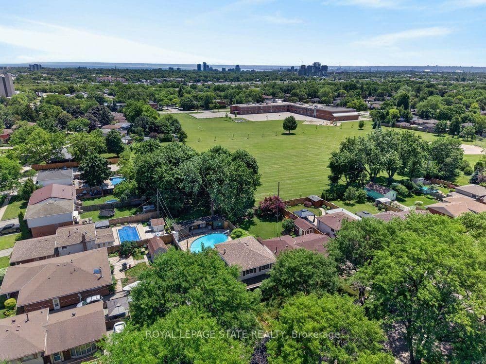 2440 Cyprus Avenue - Image 6