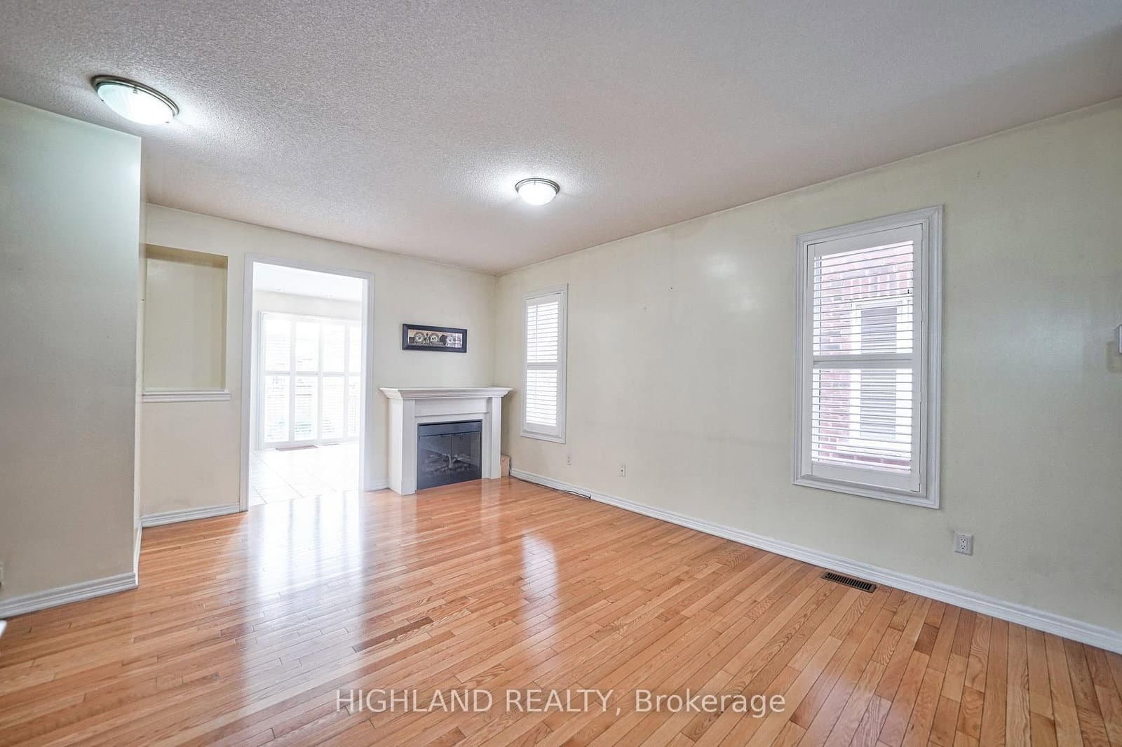515 Coach Drive - Image 4