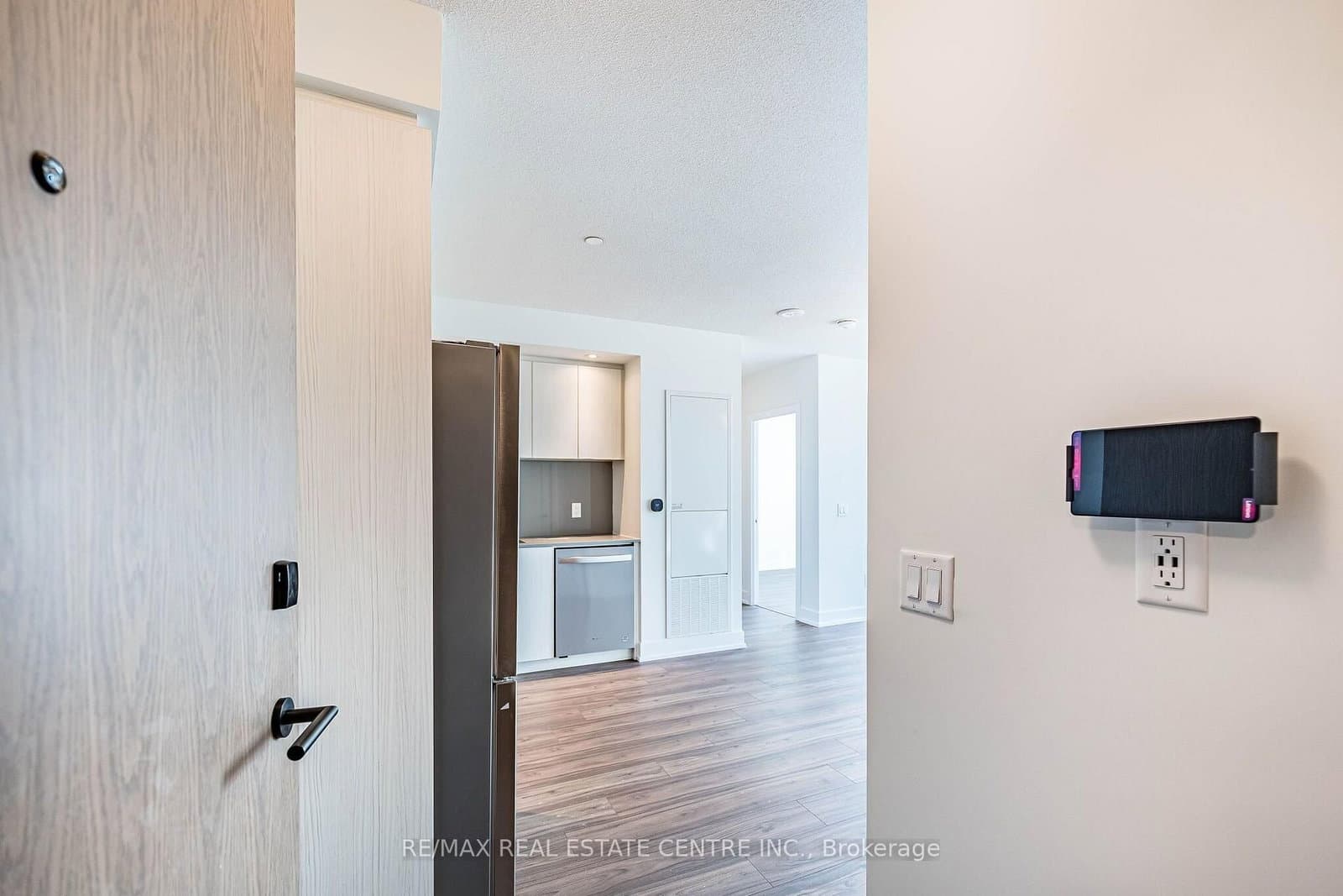 10 Eva Road, Unit ph01 - Image 5