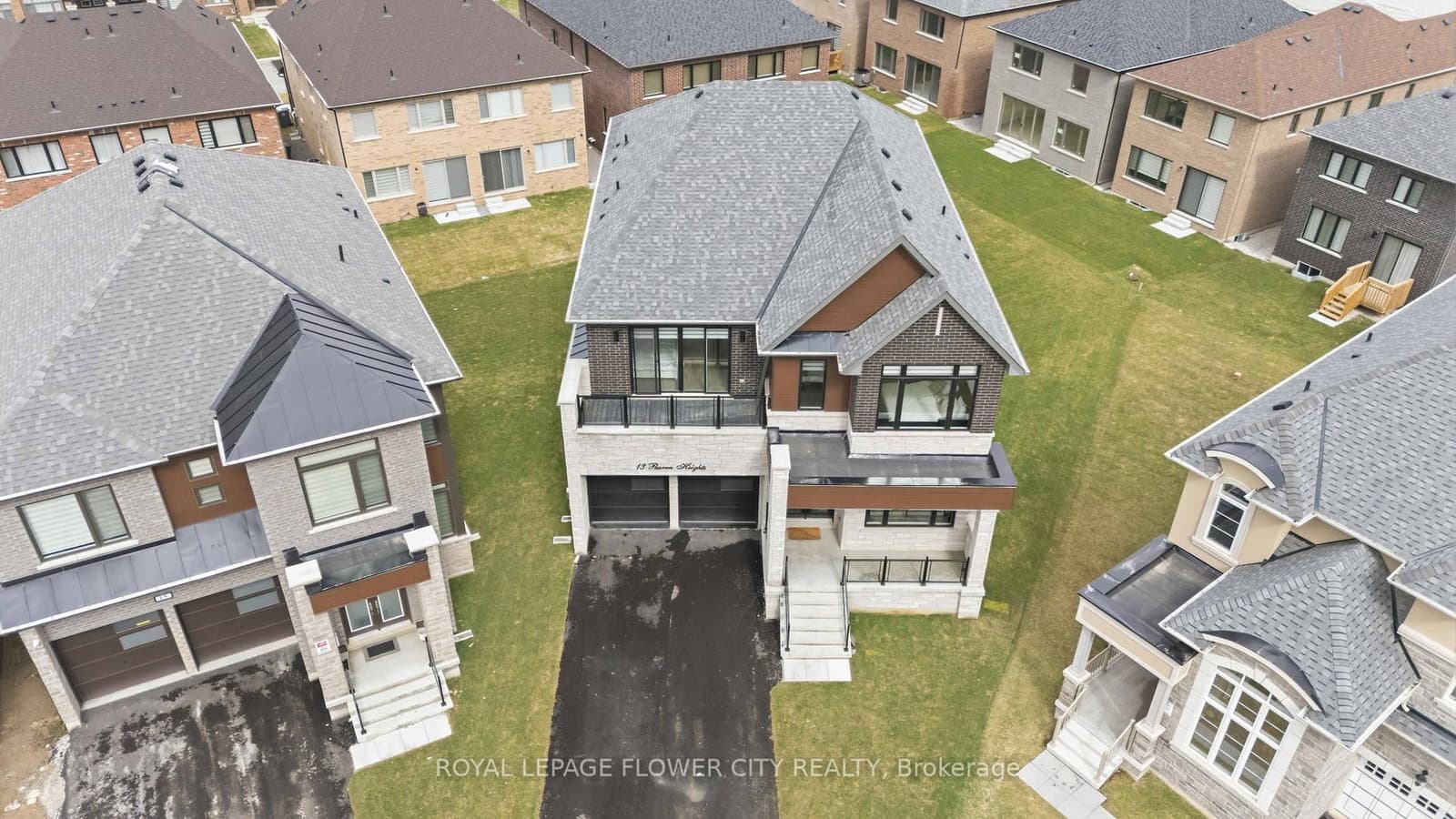 13 Pearen Heights - Image 4