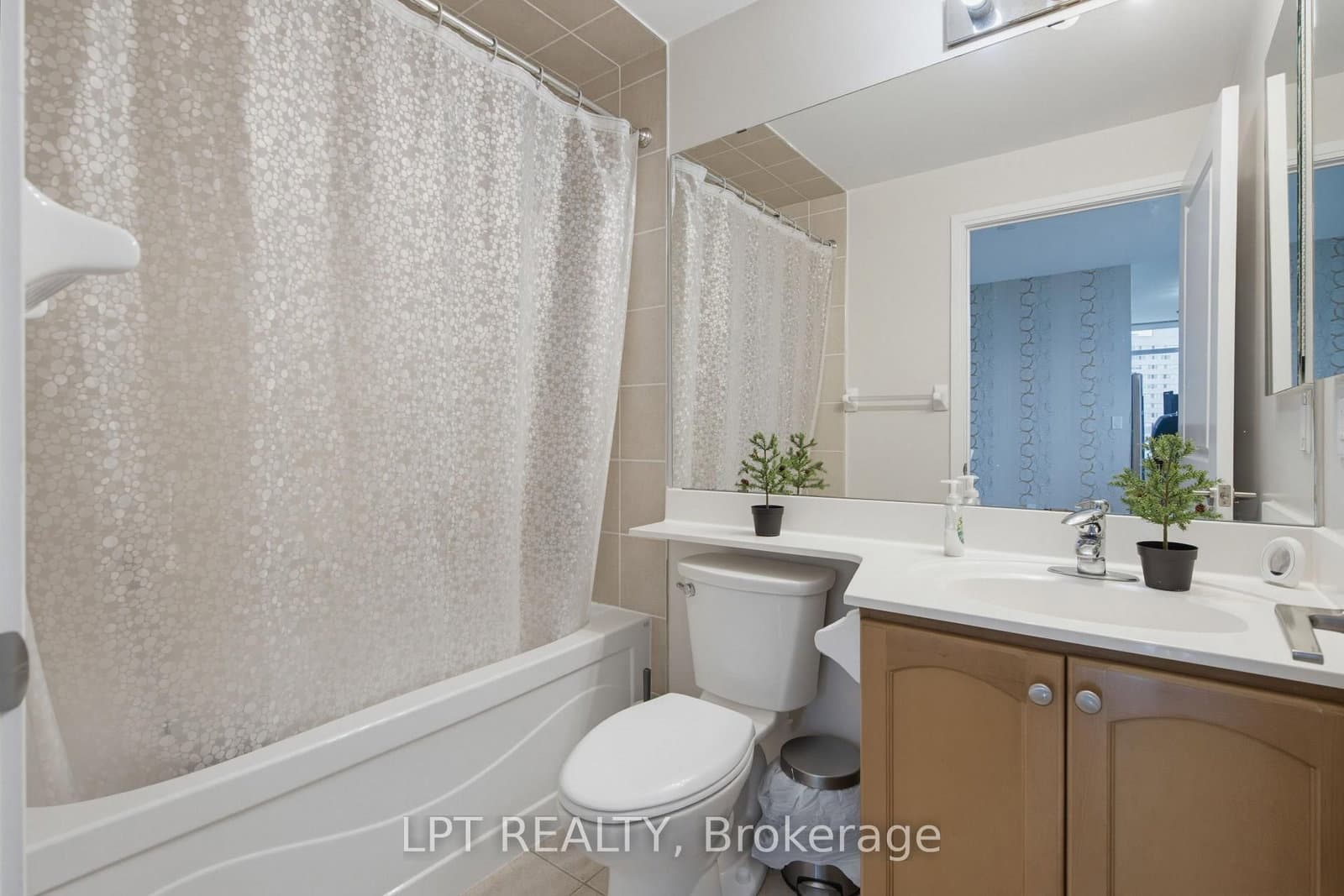 80 Absolute Avenue, Unit 1303 - Image 4