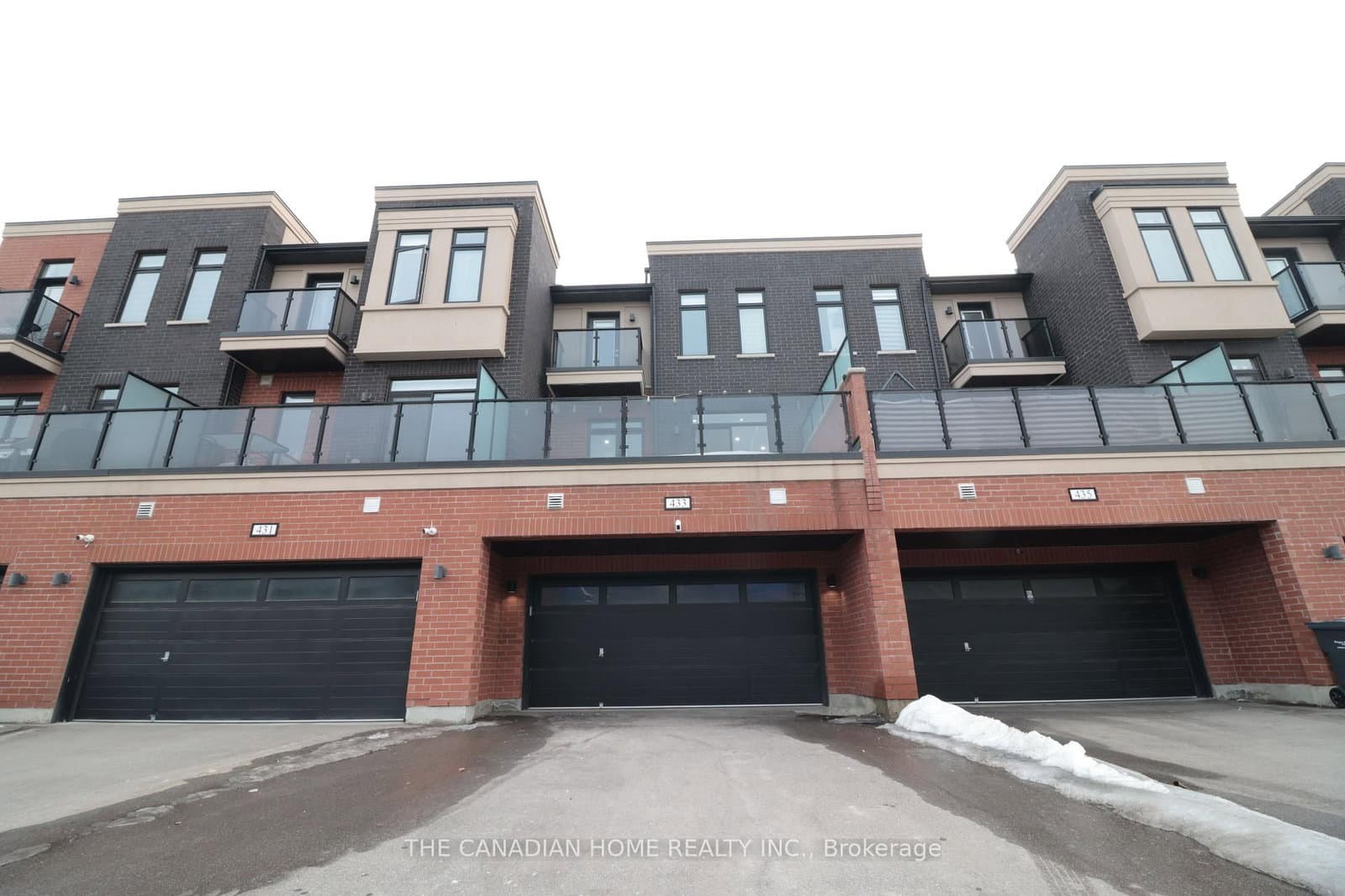 433 Veterans Drive - Image 2