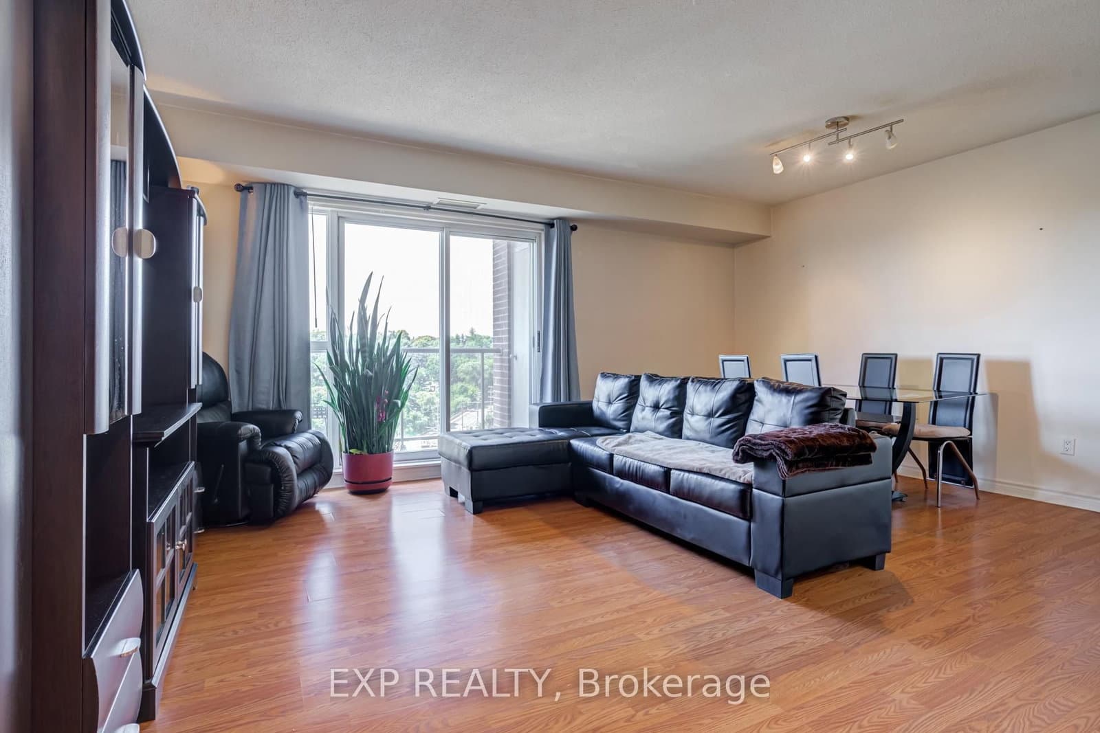 2088 Lawrence Avenue W, Unit 707 - Image 3