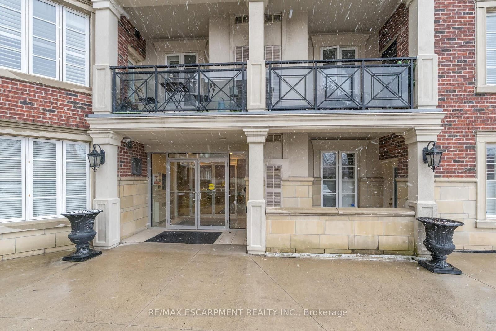 3351 Cawthra Road, Unit 116 - Image 3