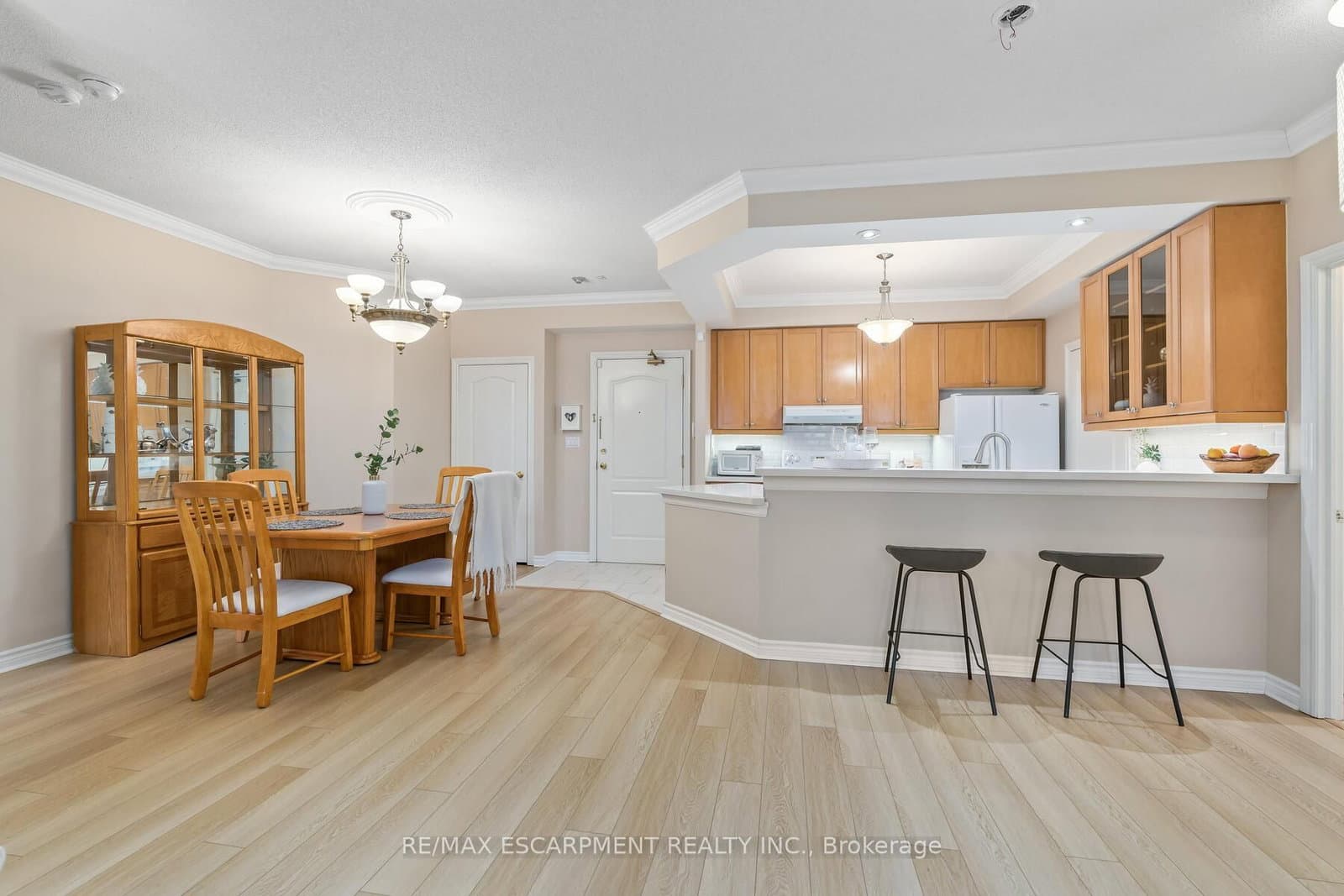 3351 Cawthra Road, Unit 116 - Image 6