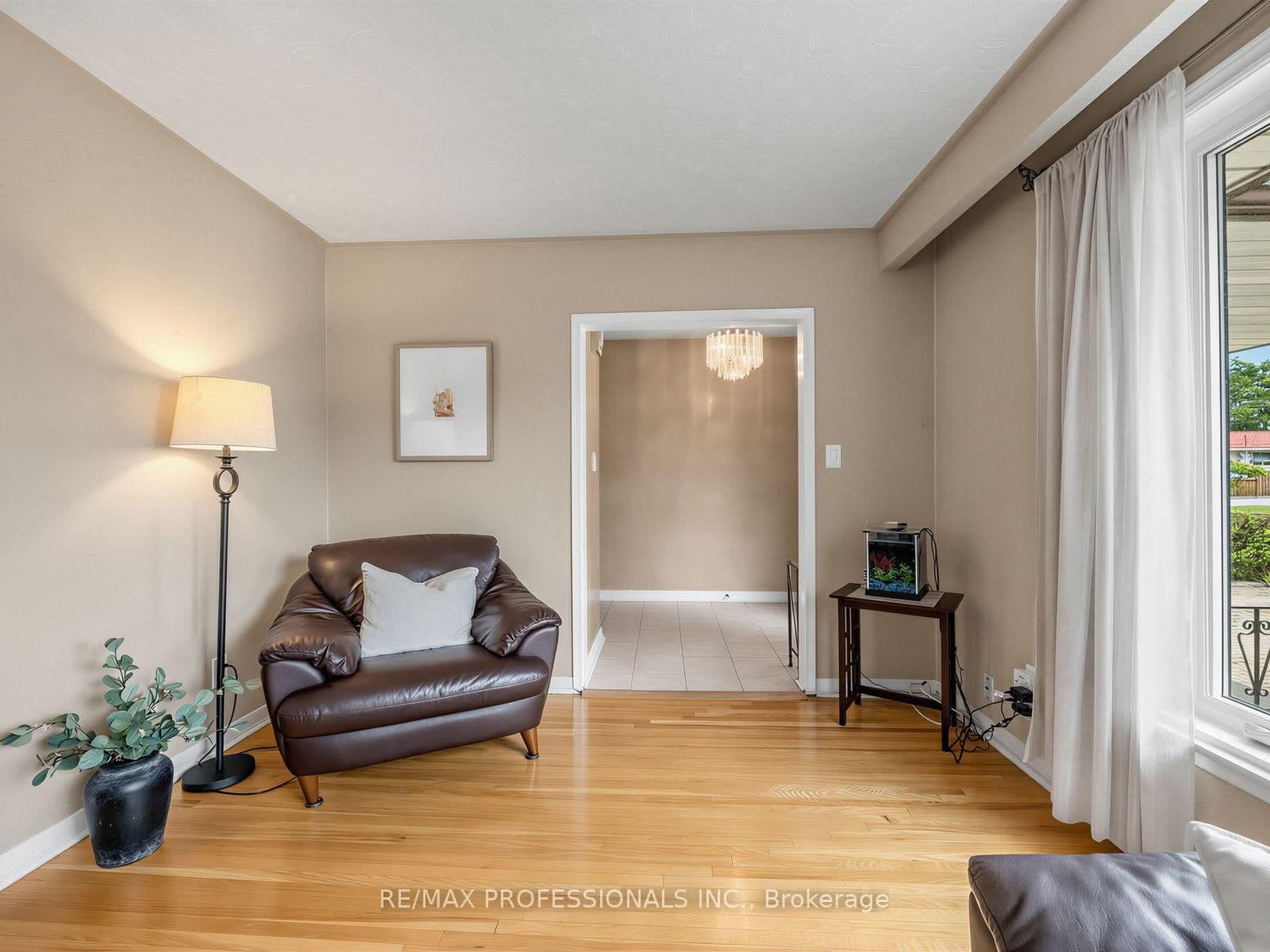 793 Netherton Crescent - Image 6