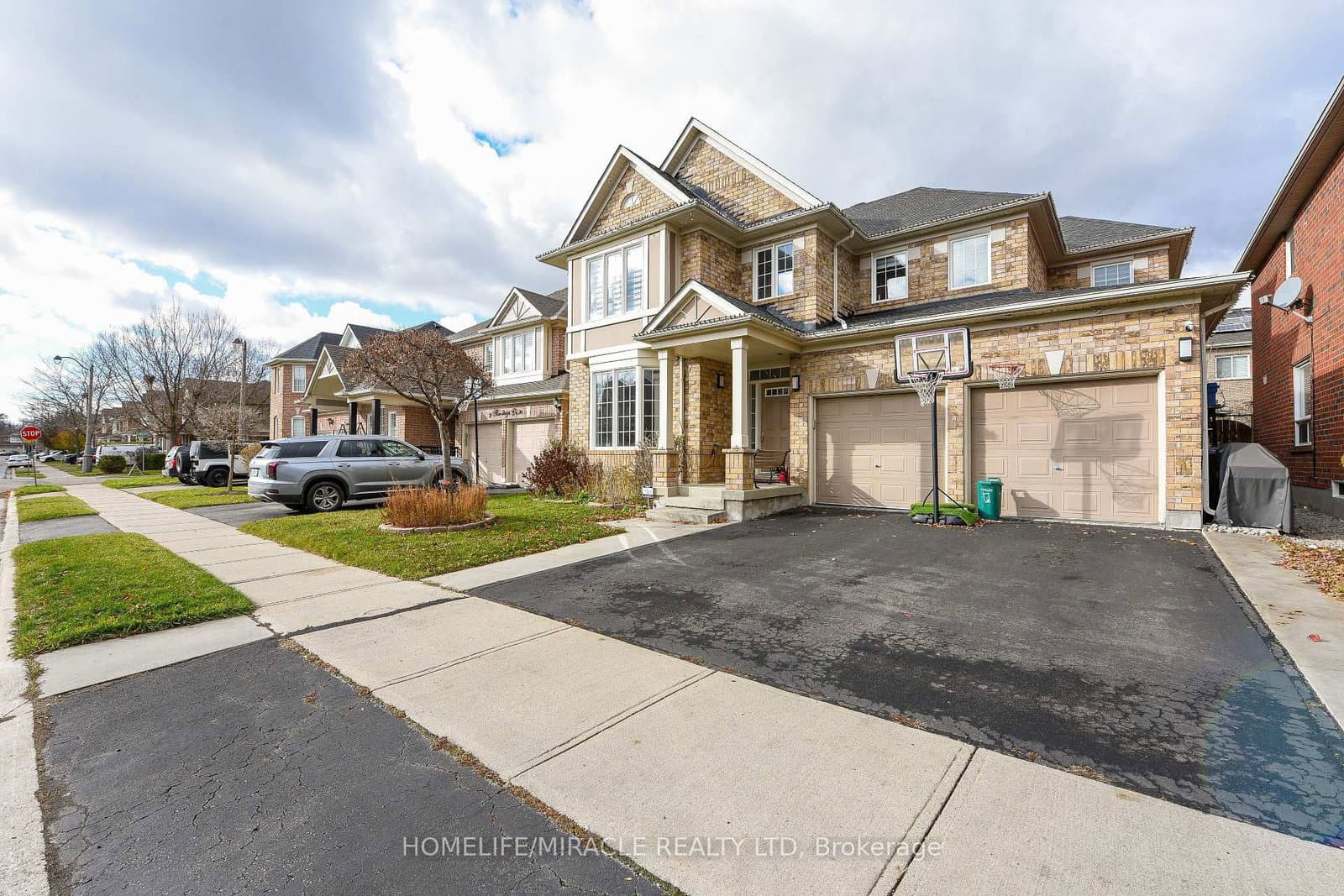 6 Mendoza Drive - Image 1