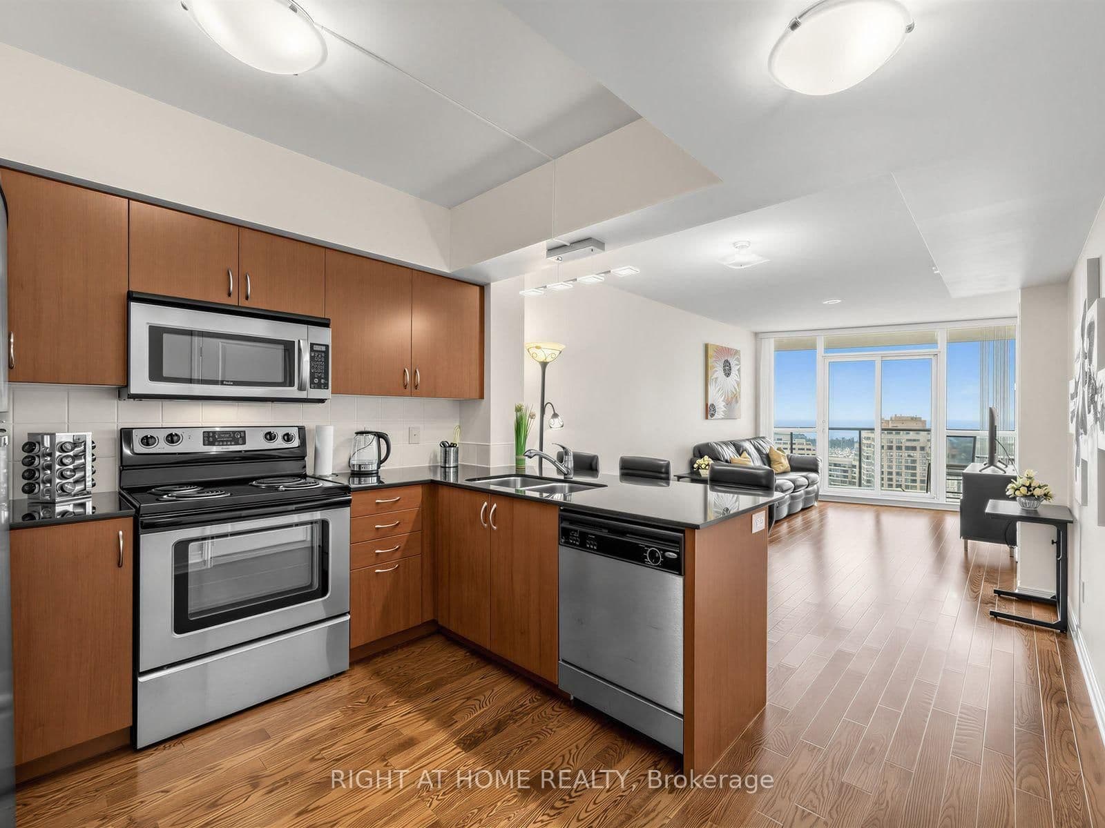 15 Legion Road, Unit 1601 - Image 3