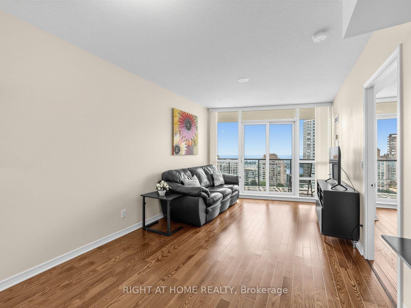 15 Legion Road, Unit 1601 - Image 4