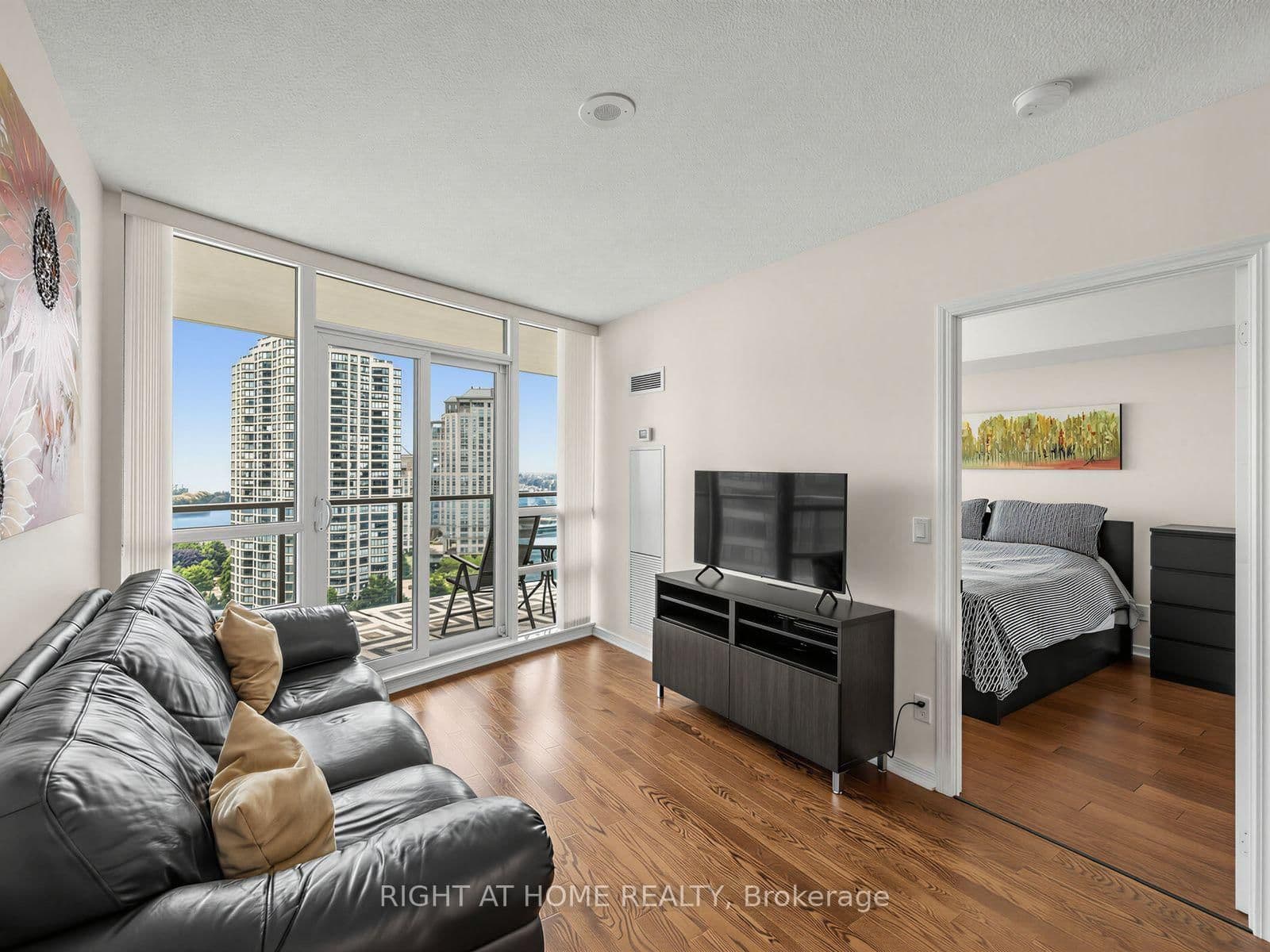 15 Legion Road, Unit 1601 - Image 6